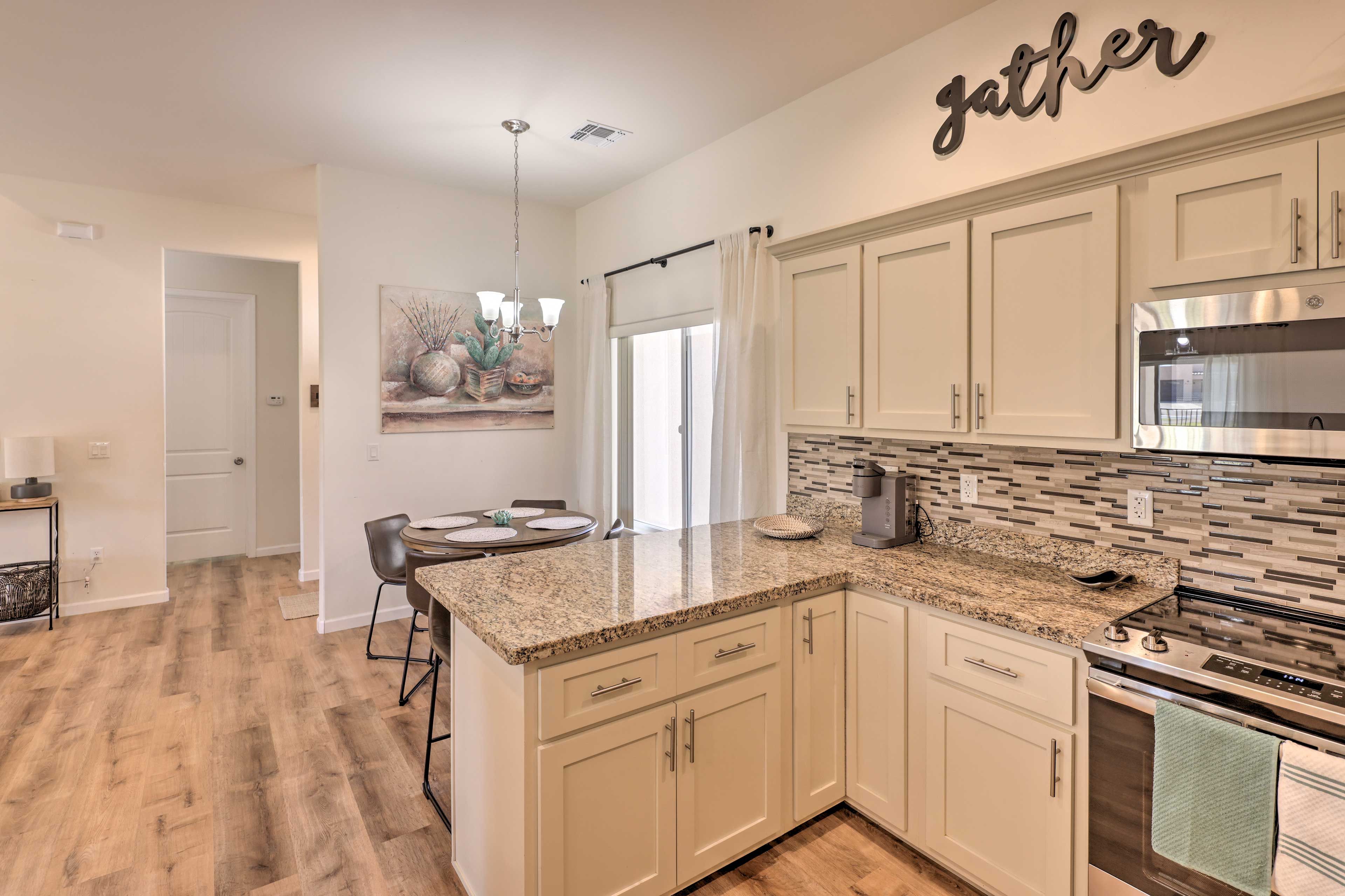 Fully Equipped Kitchen | Toaster | Crockpot
