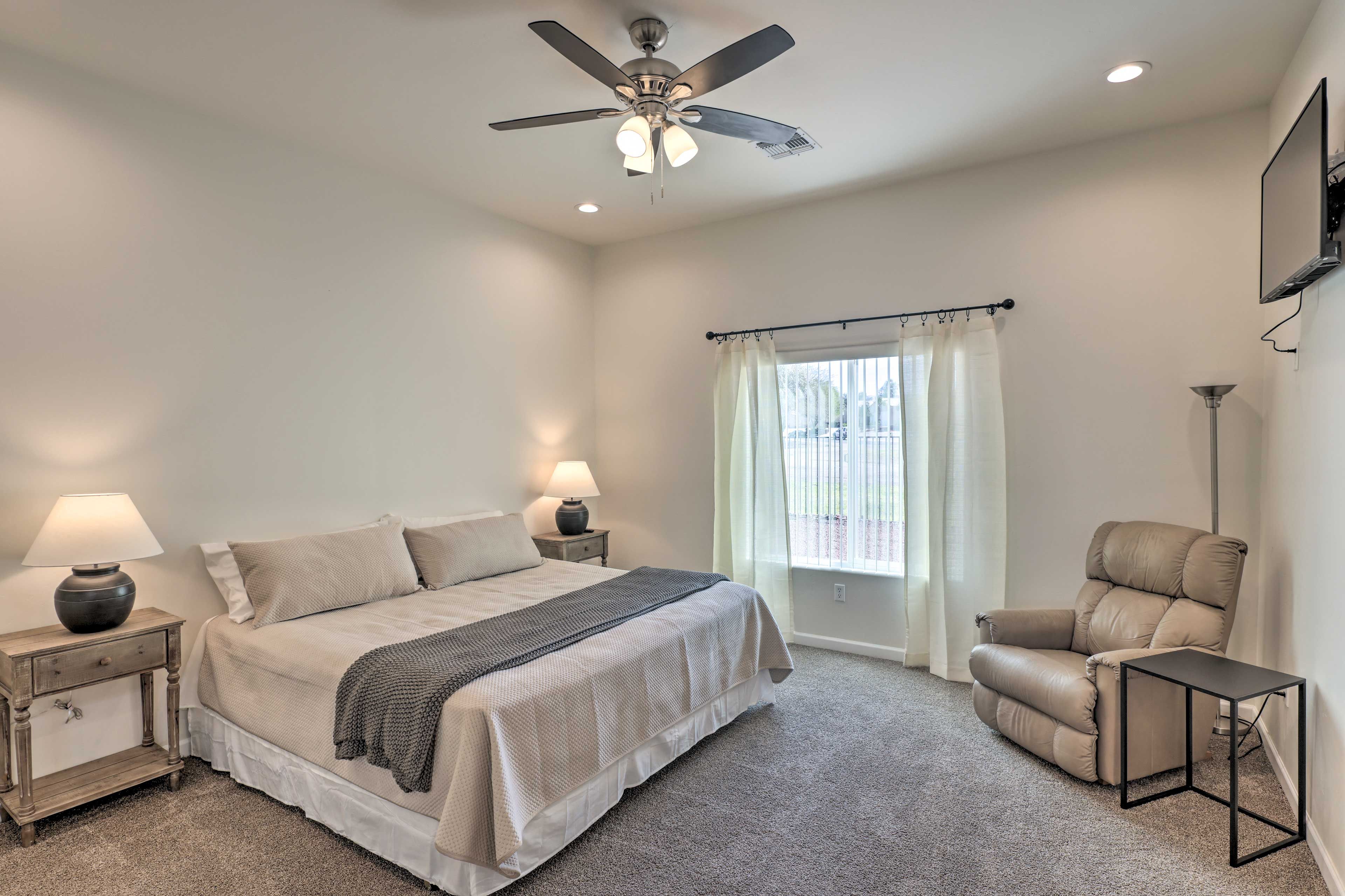 Bedroom 1 | King Bed | Smart TV w/ Cable