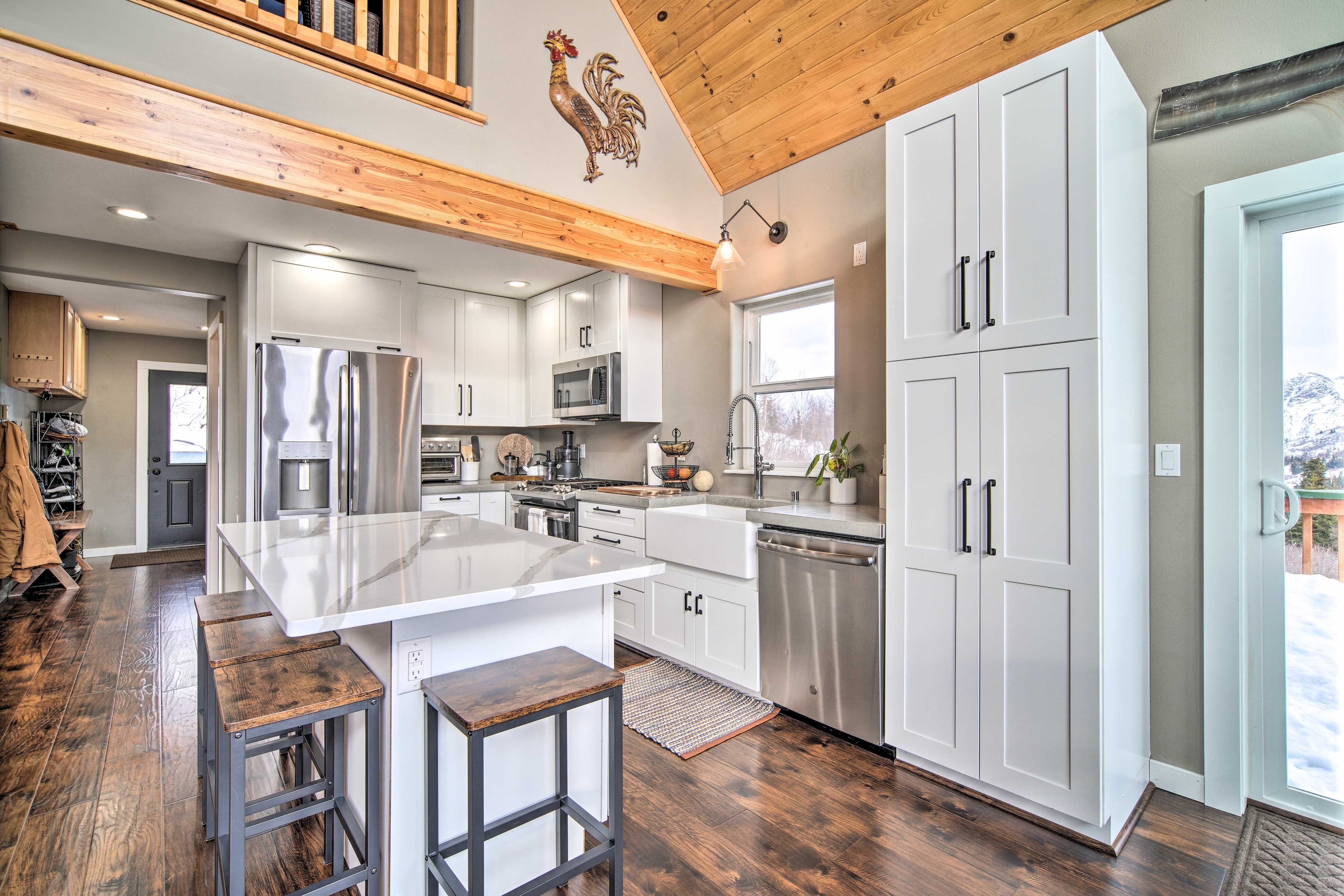 Kitchen | Newly Remodeled | Fully Equipped