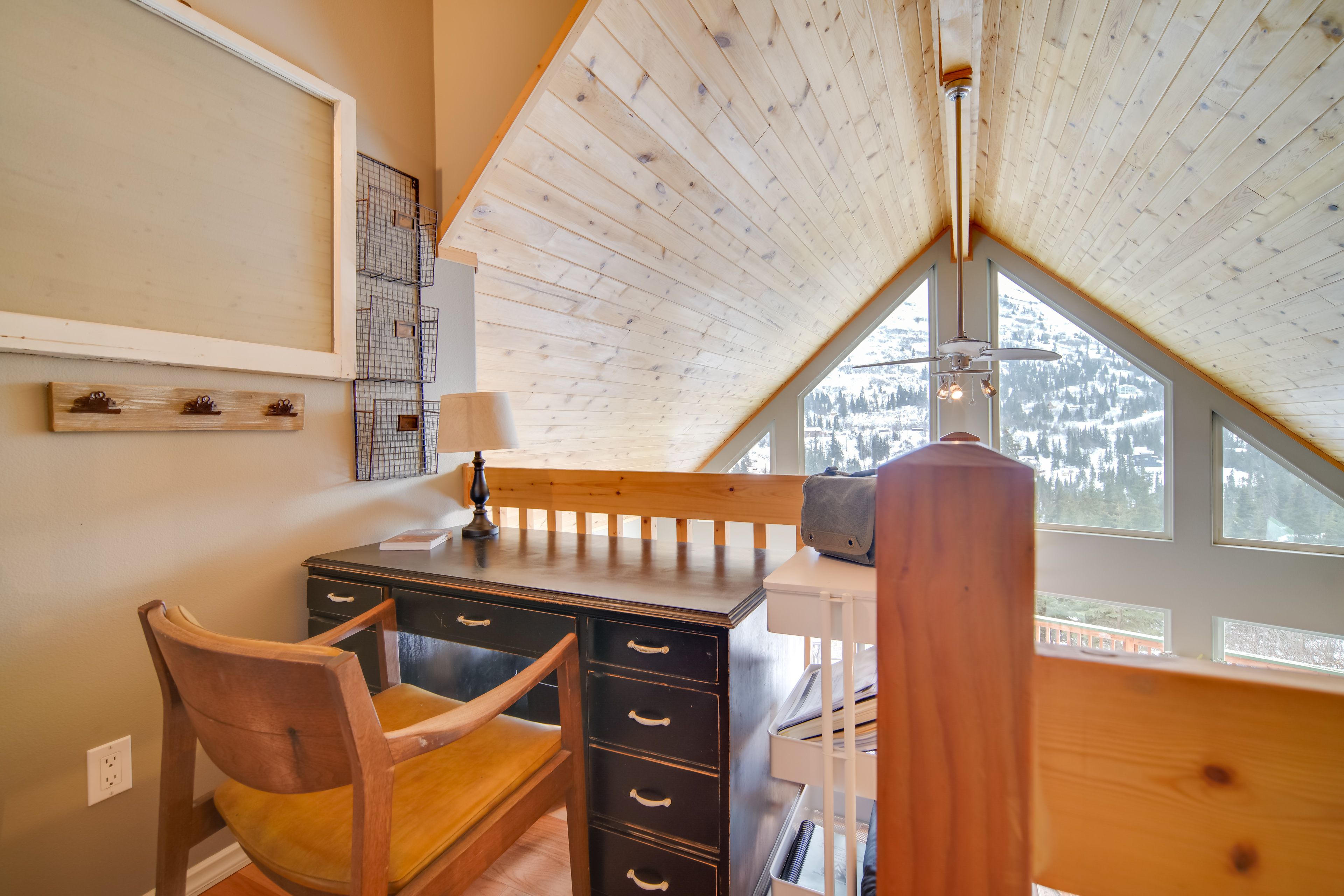 Remote Workspace | 2nd Floor