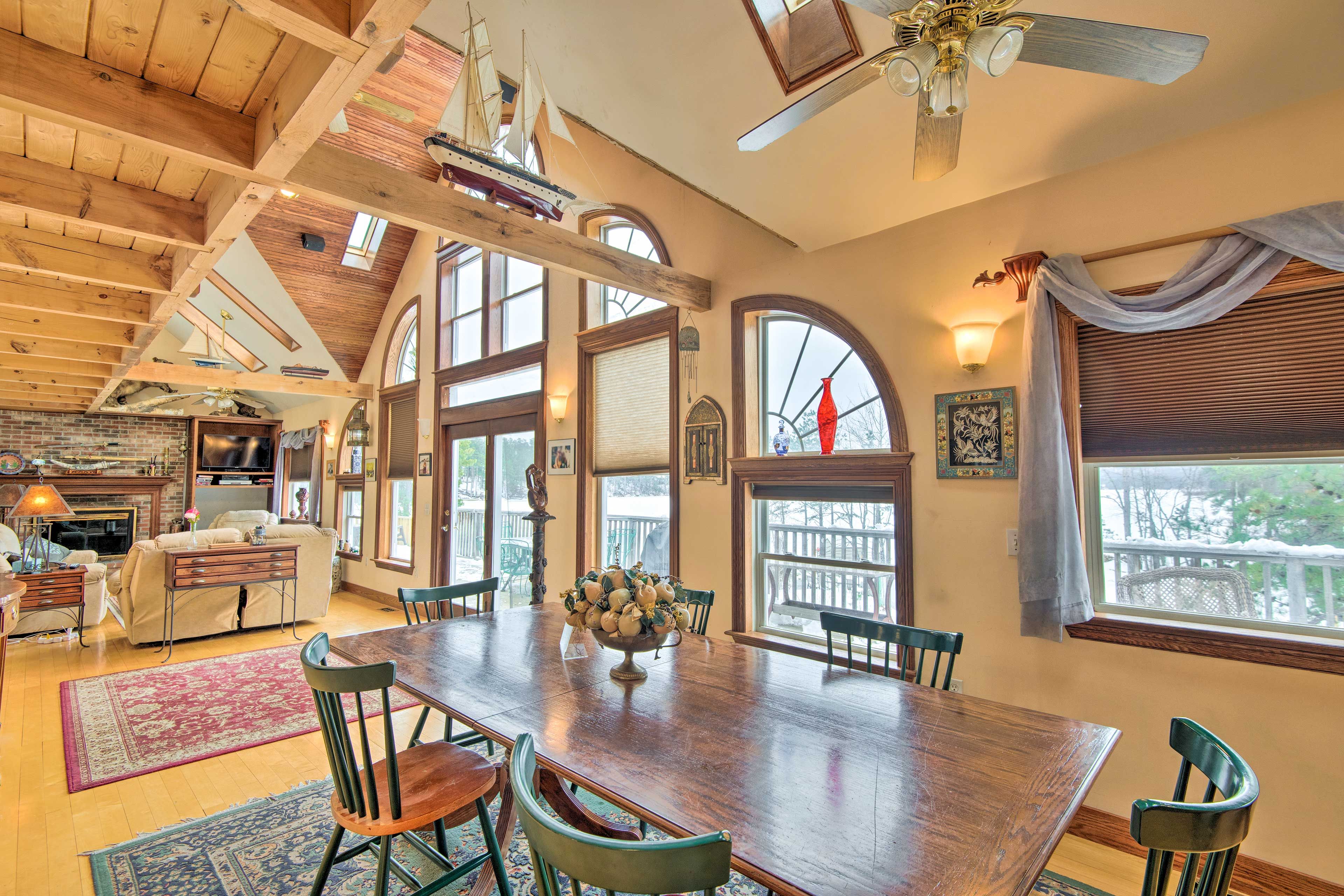 Dining Area | Dishware & Flatware