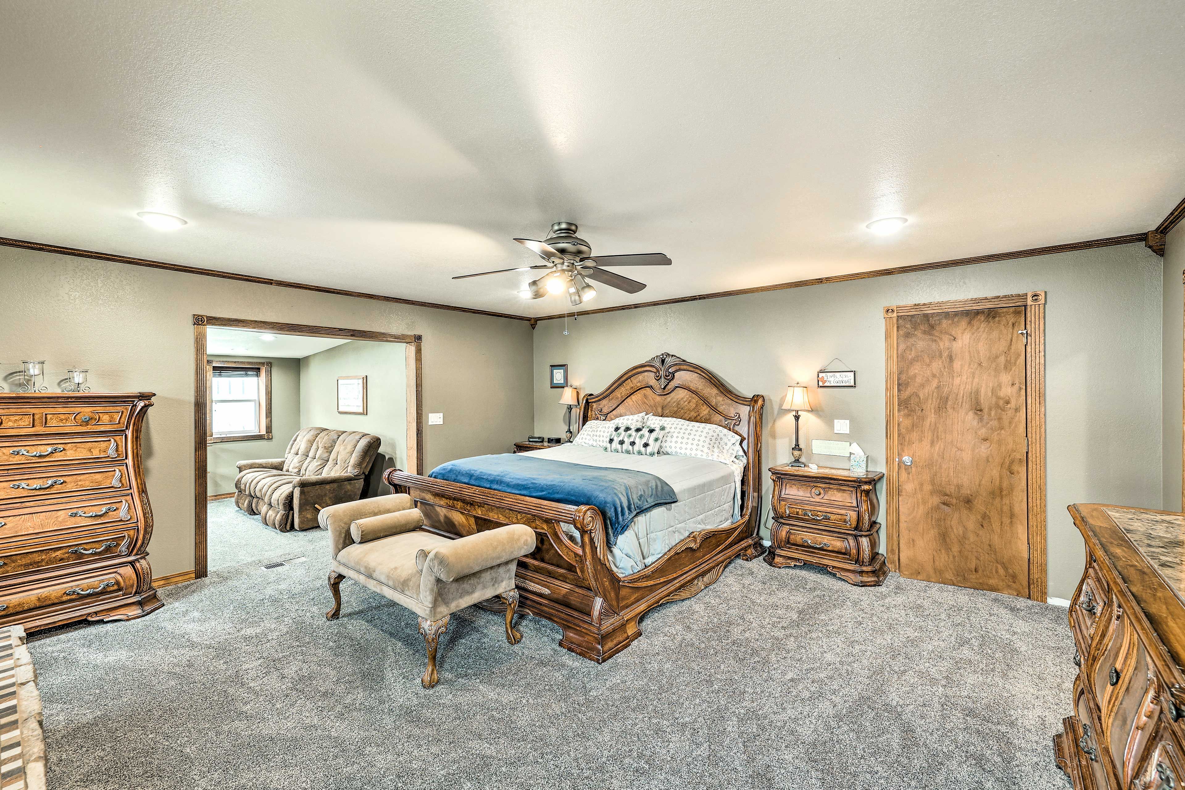 Bedroom 1 | King Bed | 2nd Floor | Stairs Required | Full En-Suite Bathroom