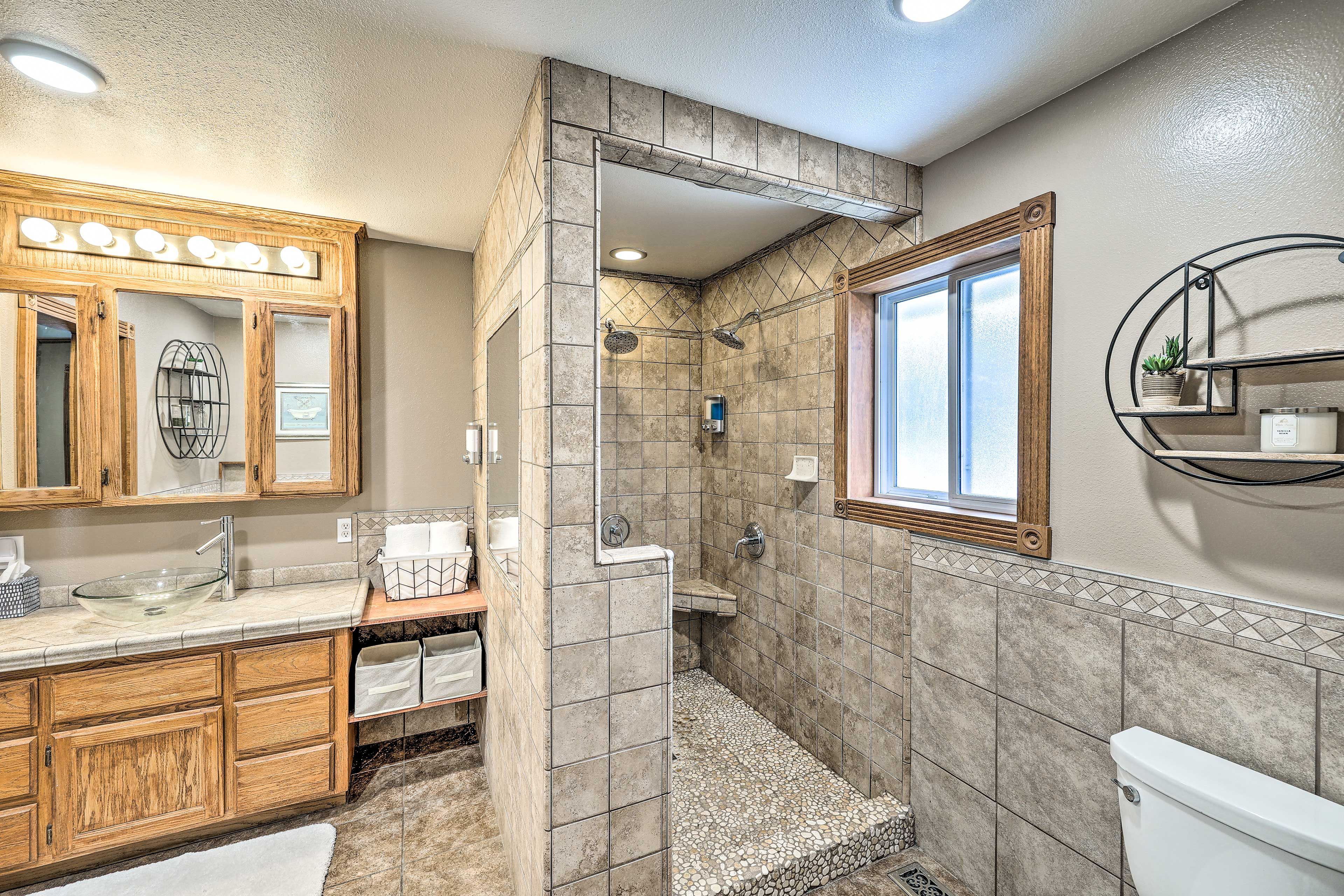 Full En-Suite Bathroom | Complimentary Toiletries