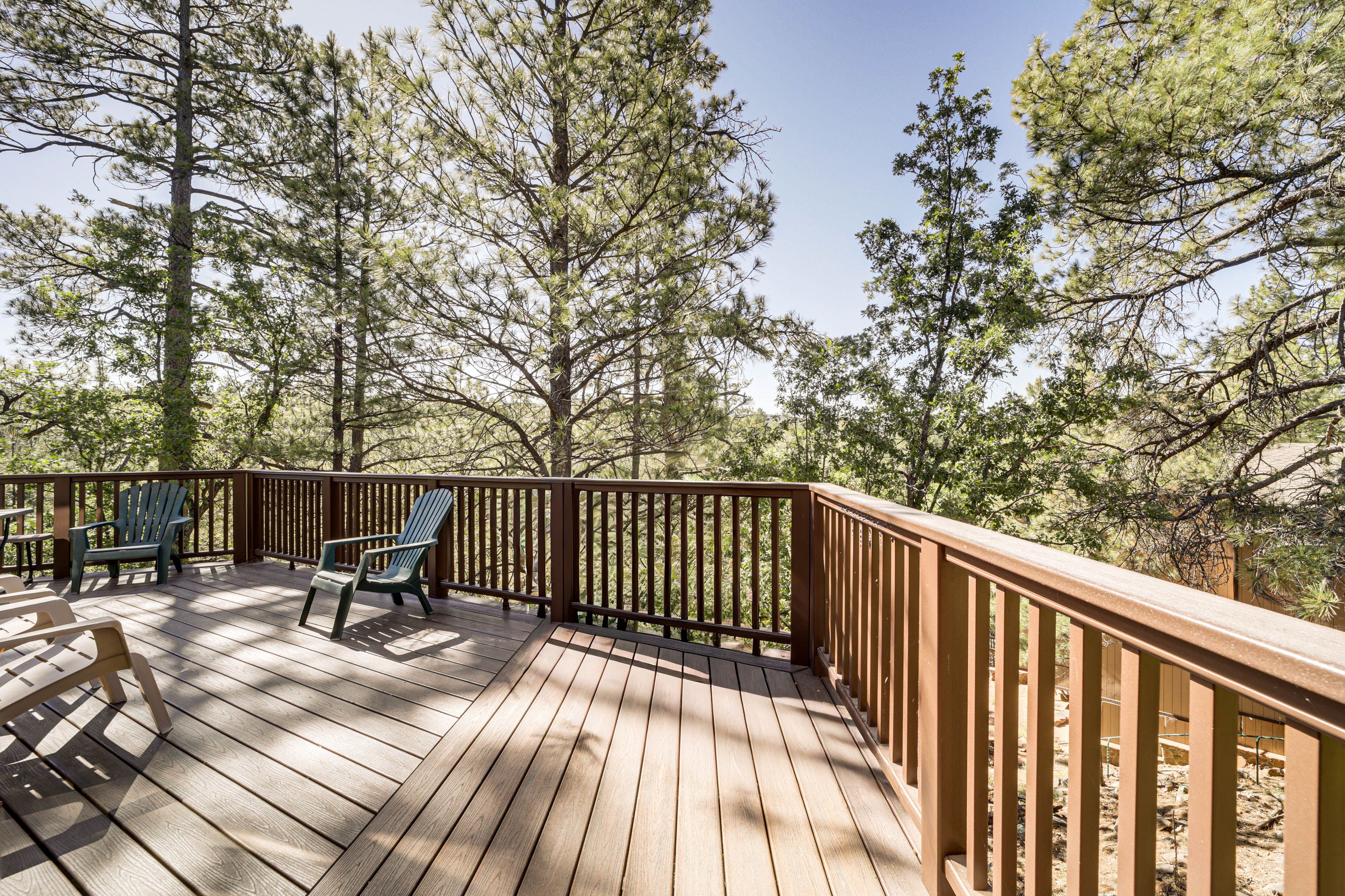 Deck | Outdoor Dining