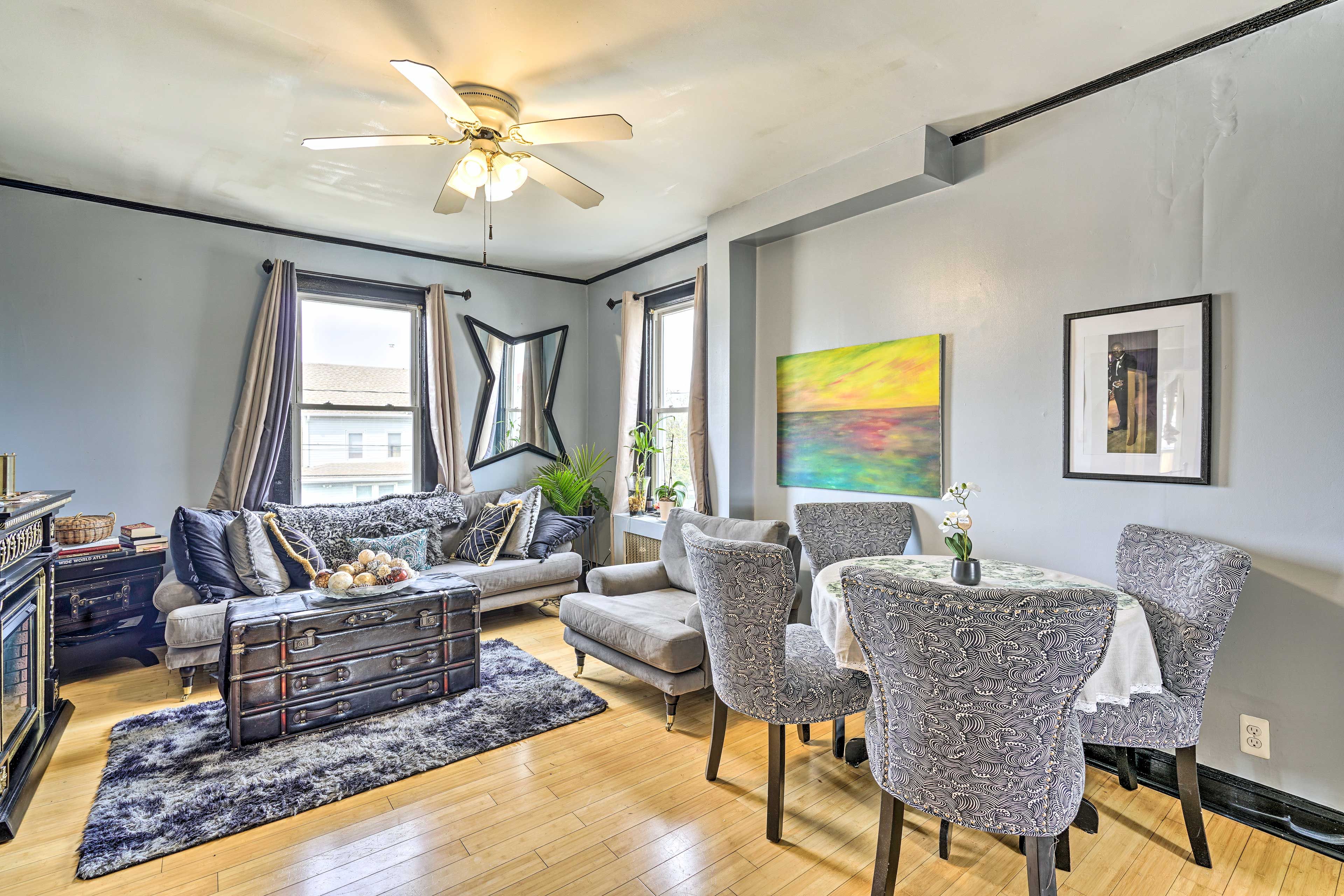 Living Area | Internet Access | Central Heating | Window A/C Unit