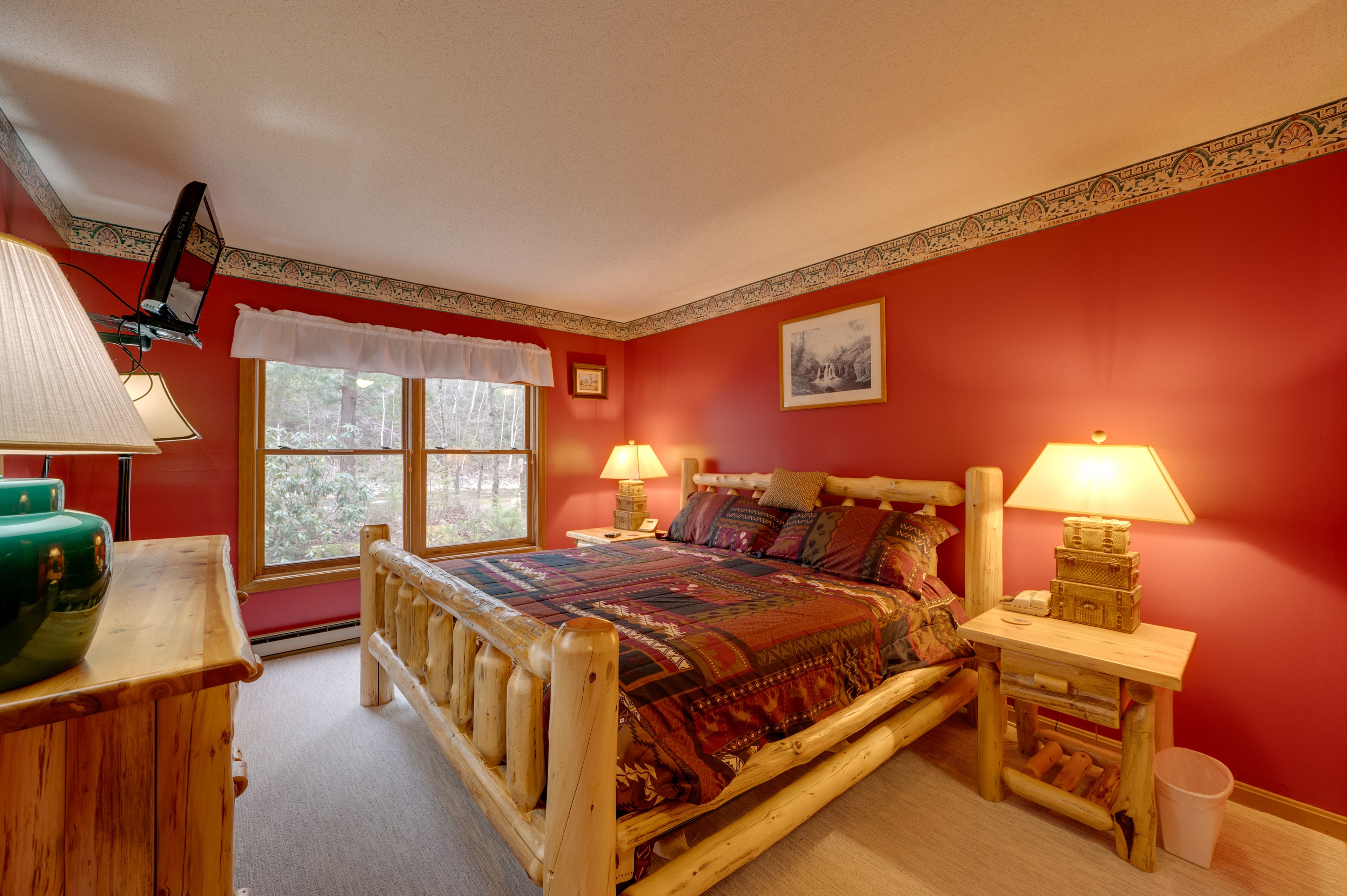 Bedroom 1 | King Bed