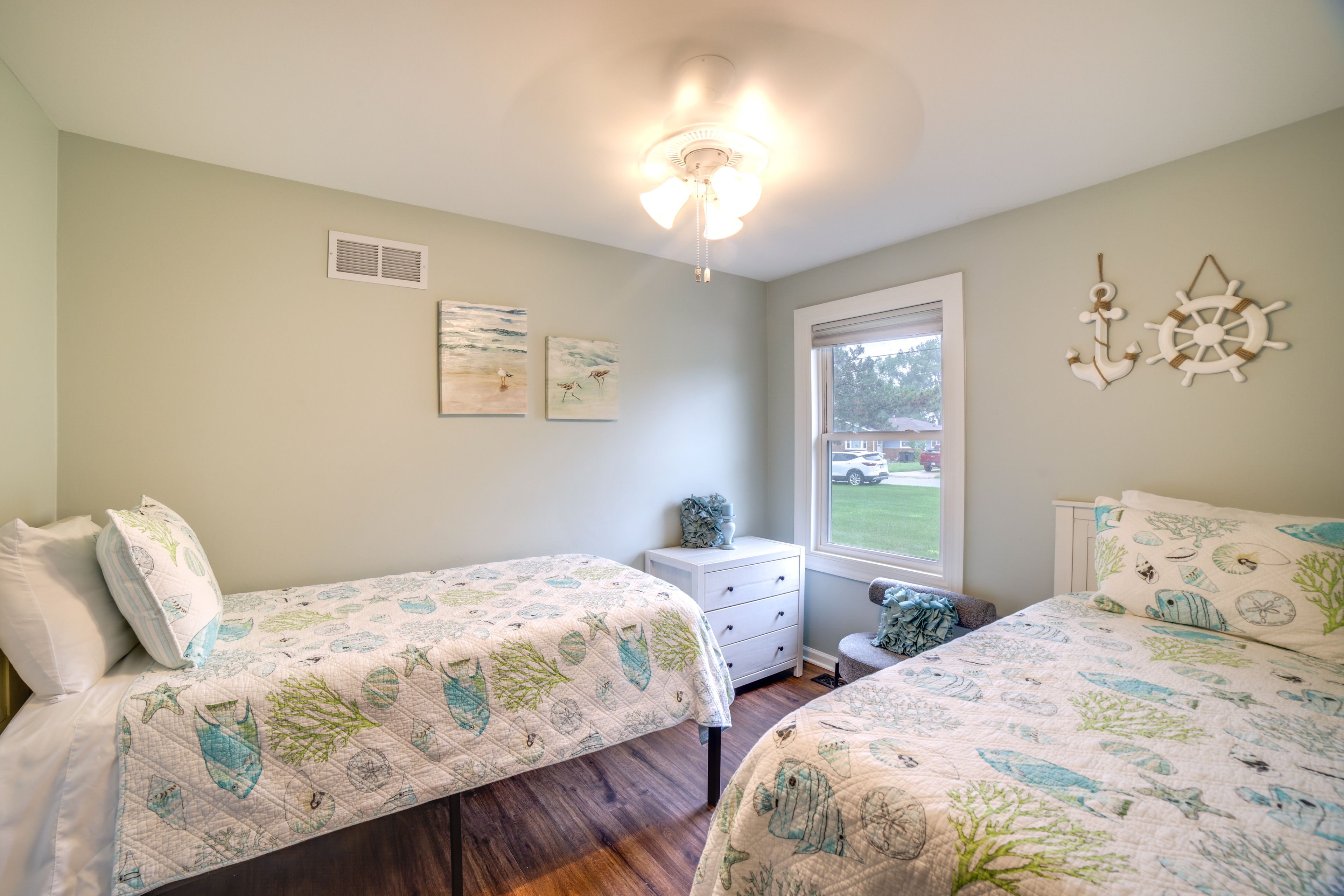 Bedroom 3 | 2 Twin Beds | 1st Floor