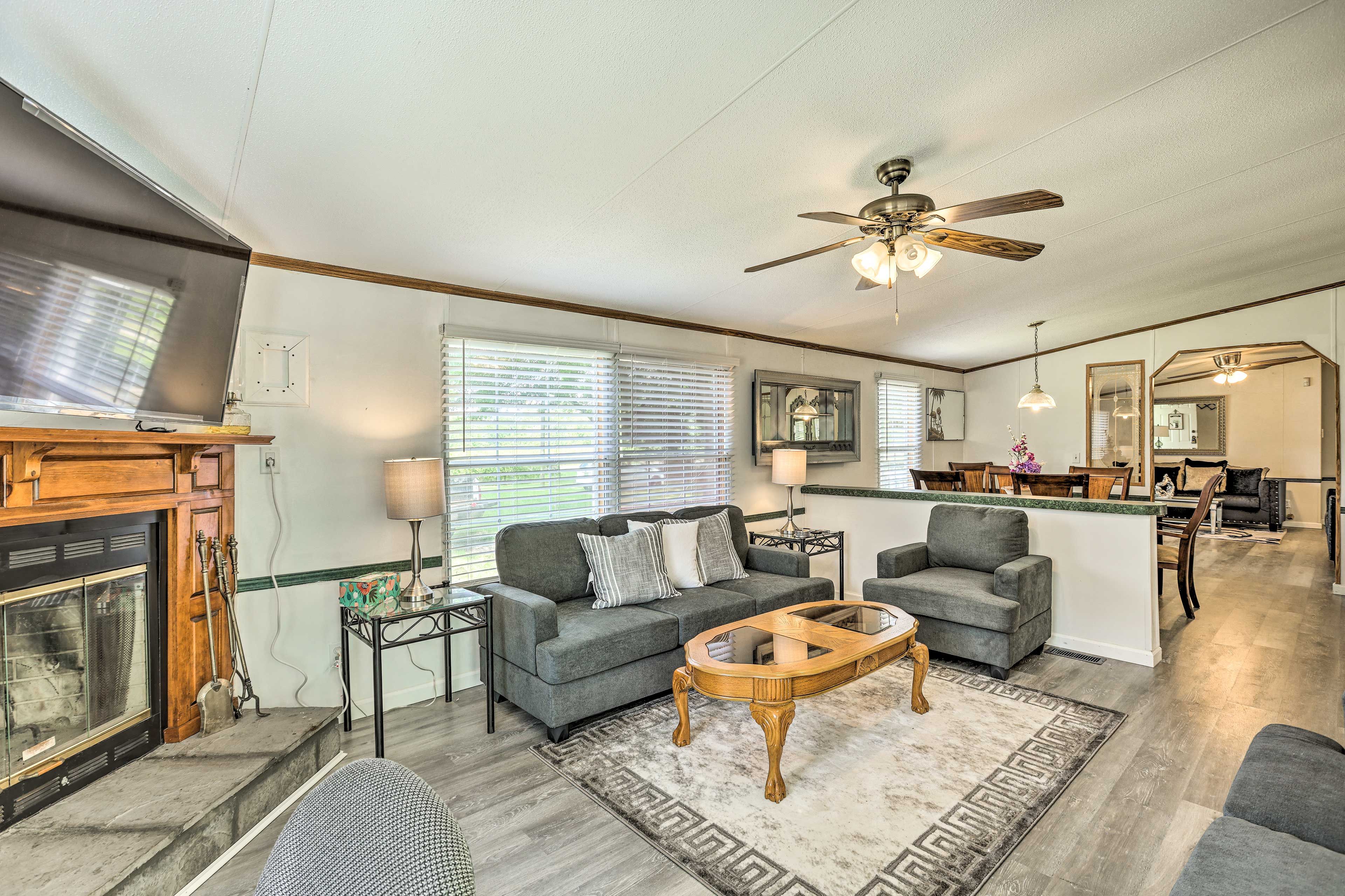 Living Room | Smart TV