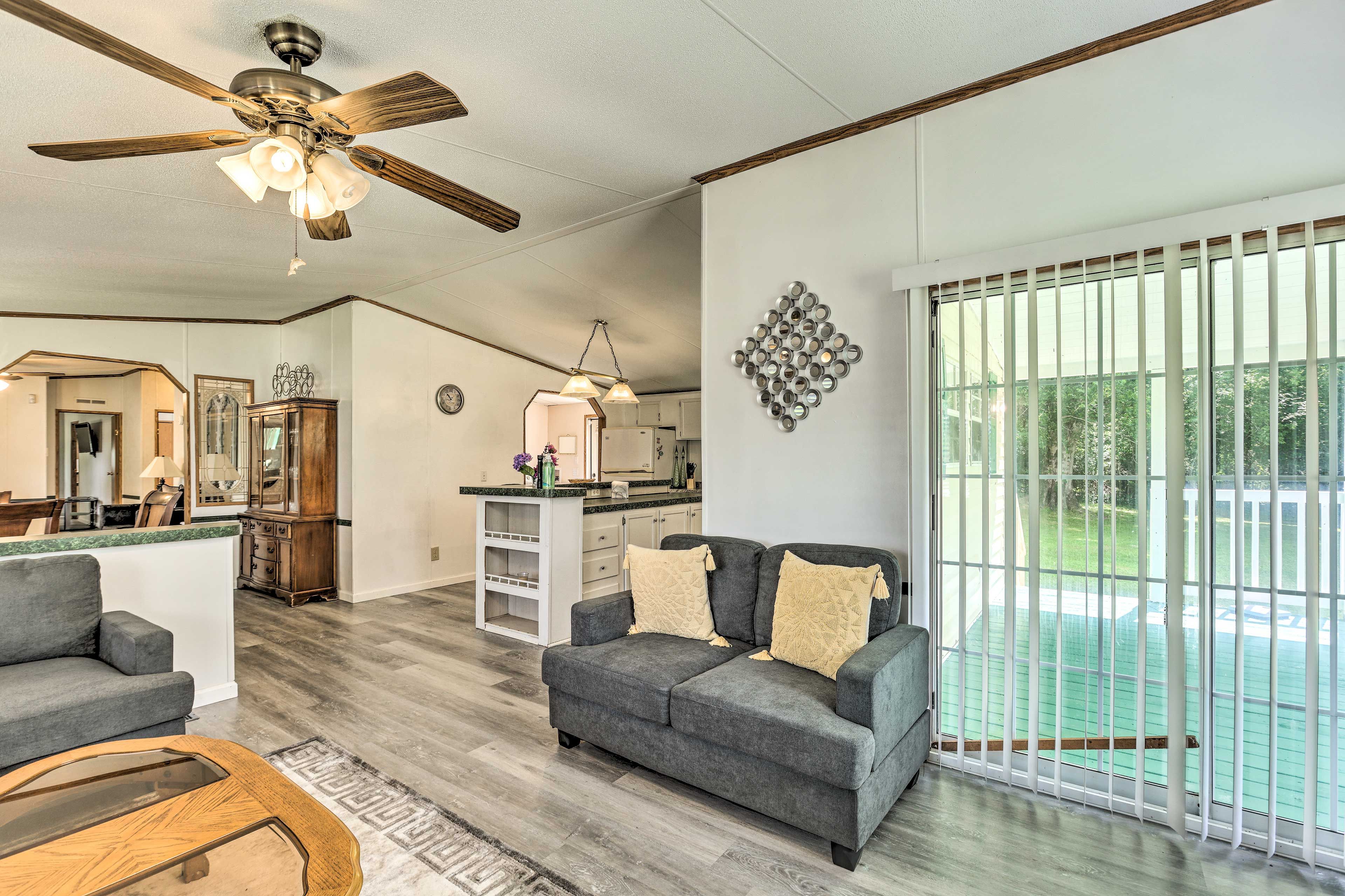 Living Room | Central A/C