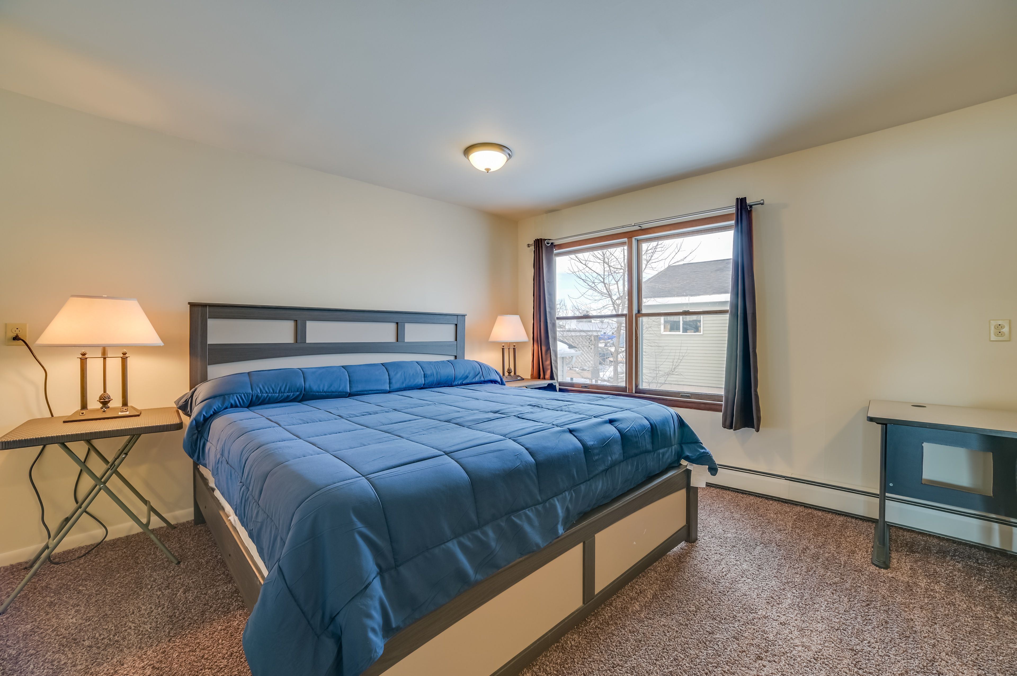 Bedroom 1 | King Bed | Linens & Towels Provided