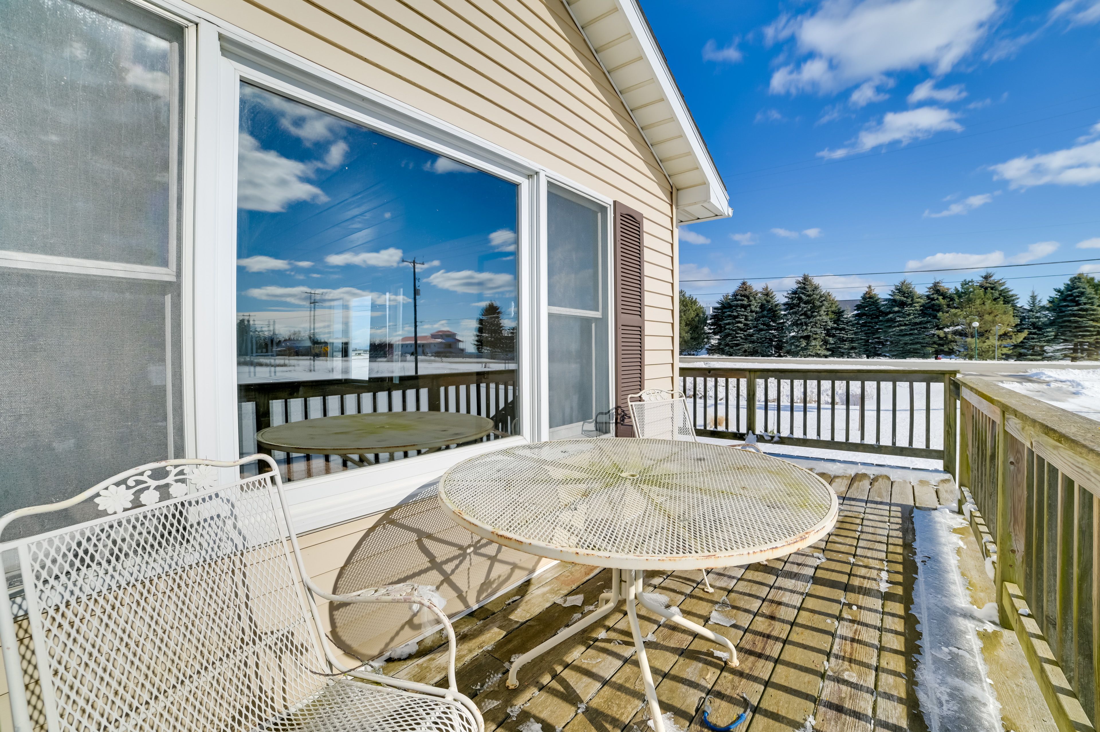 Private Deck | Outdoor Dining Area