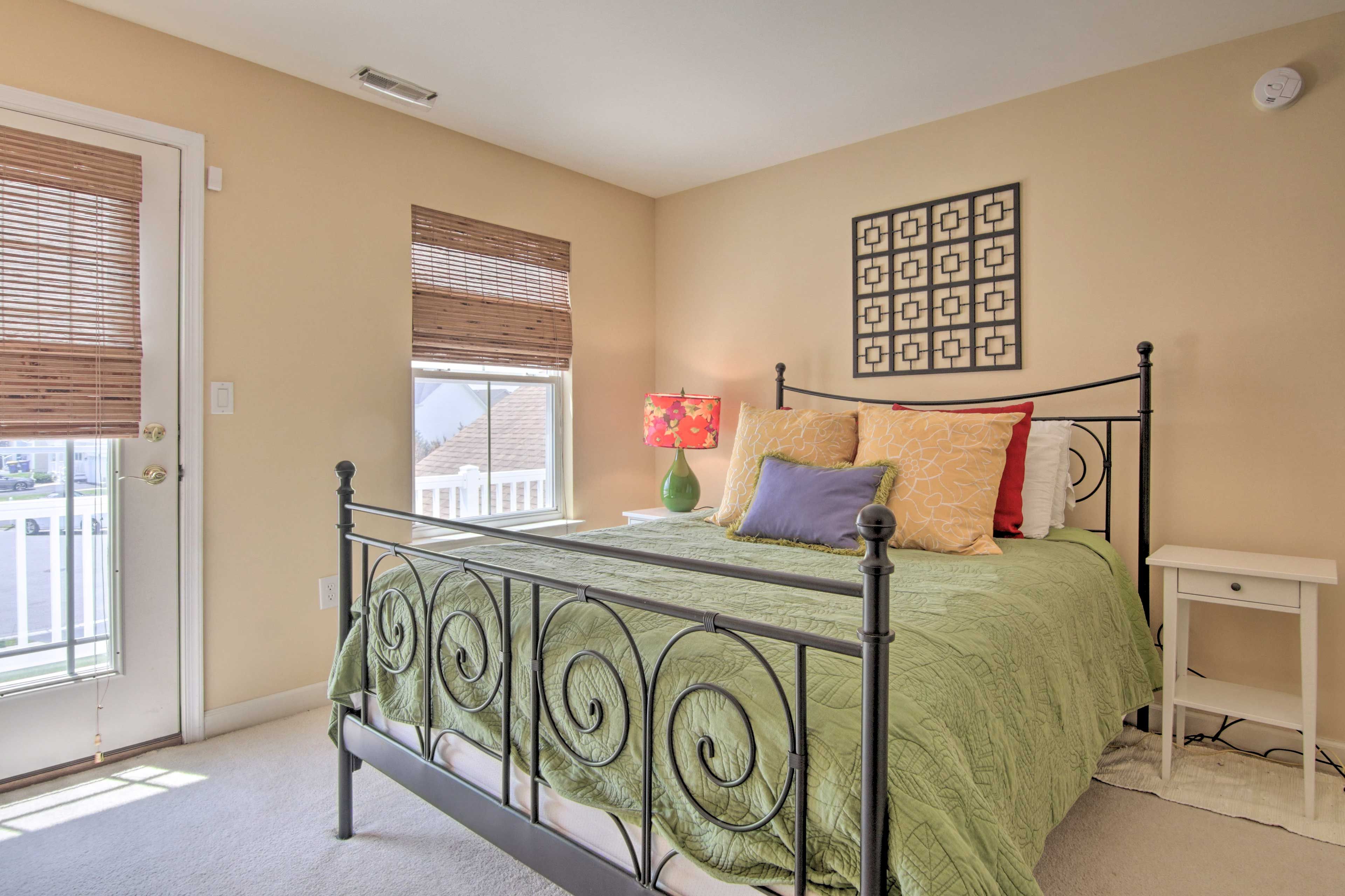 Bedroom 2 | 2nd Floor | Queen Bed | Balcony Access