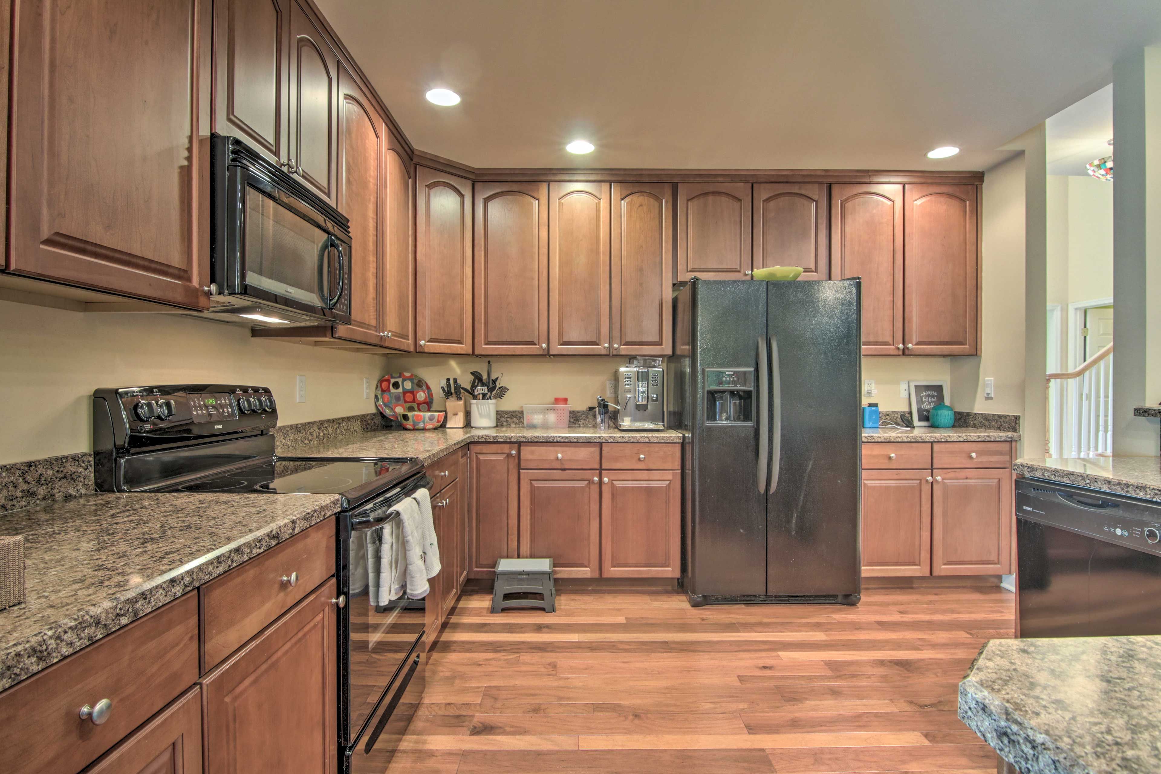 Kitchen | 1st Floor | Fully Equipped | Coffee Maker | Cooking Basics