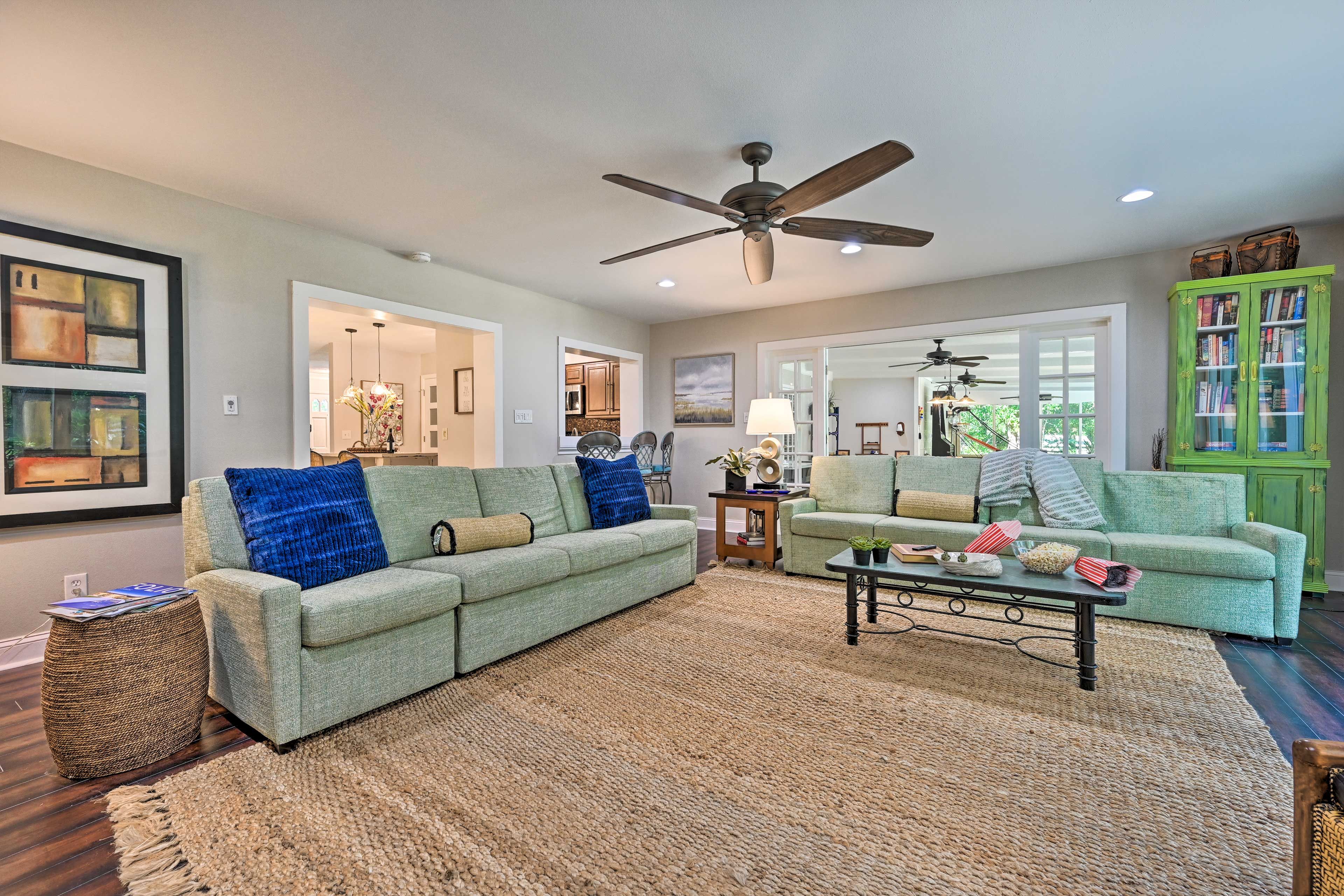 Family Room | 2 Sleeper Sofas