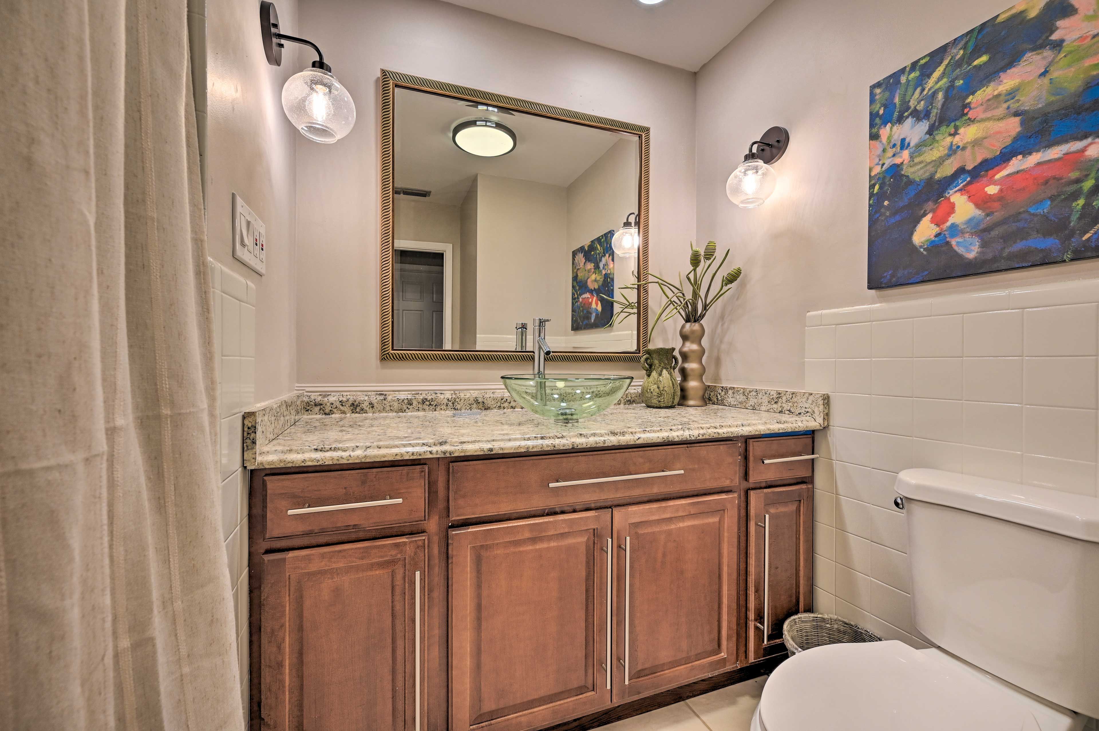 Full Bathroom
