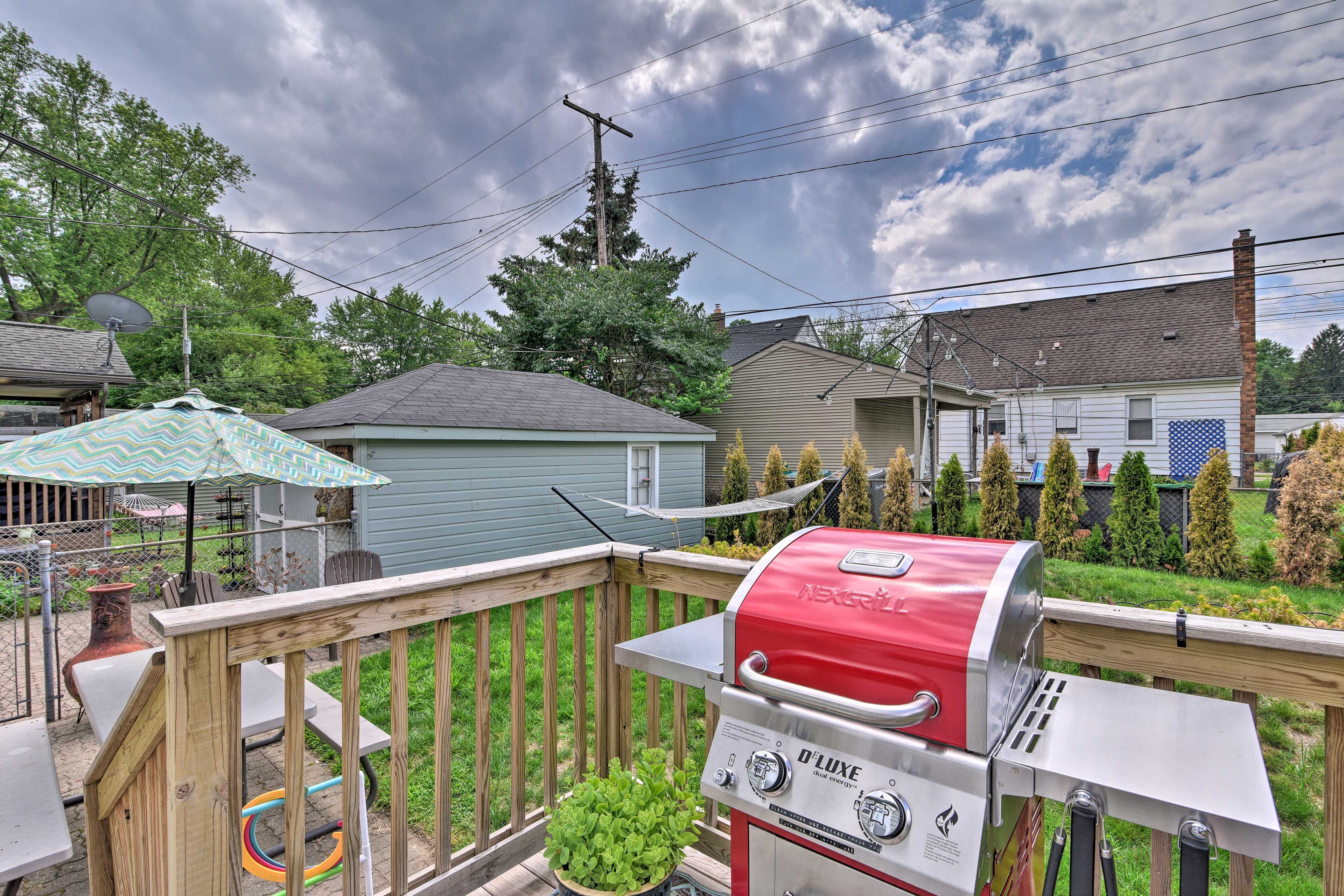 Deck | Gas Grill
