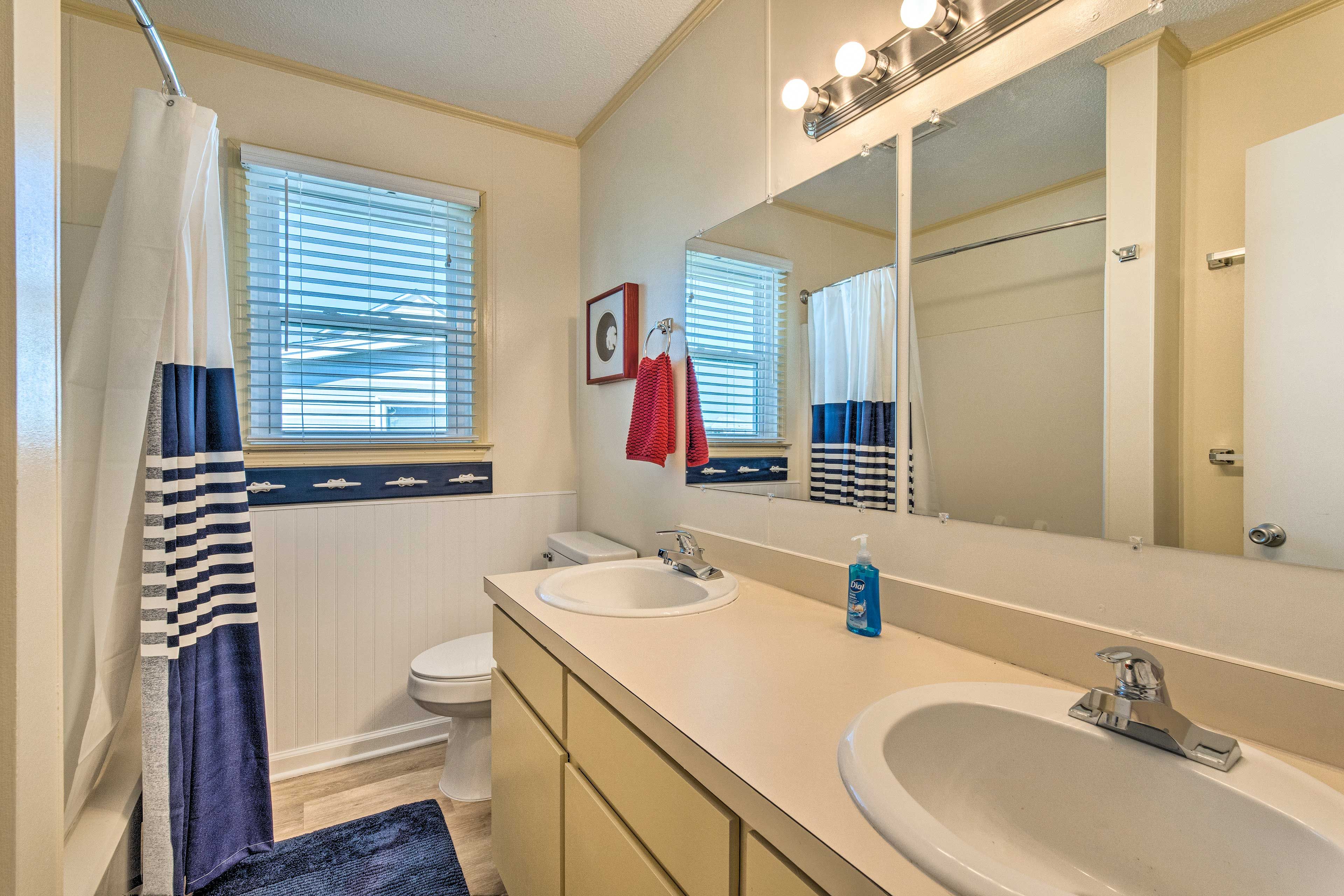 Bathroom | Towels Provided