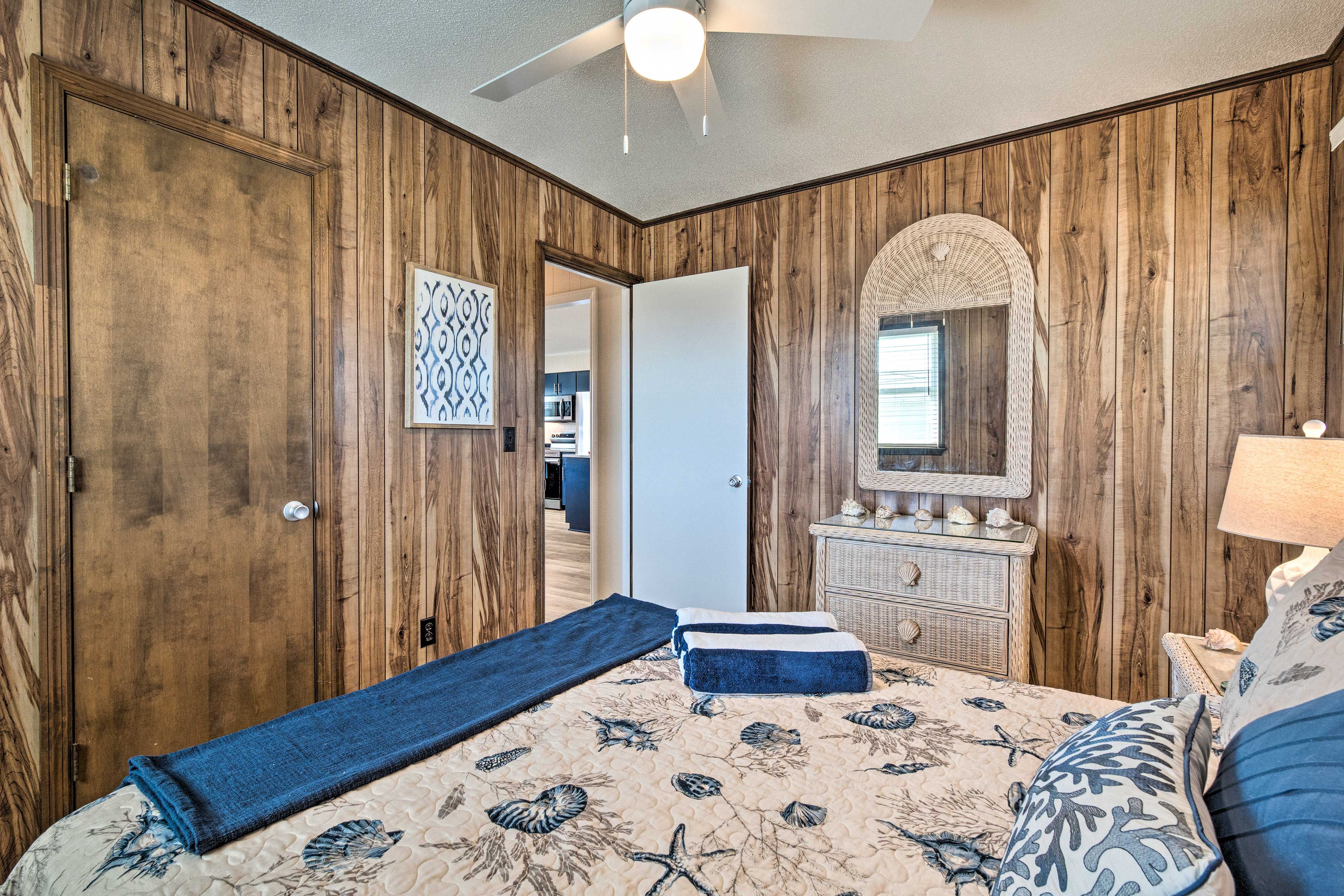 Bedroom 1 | Linens Provided