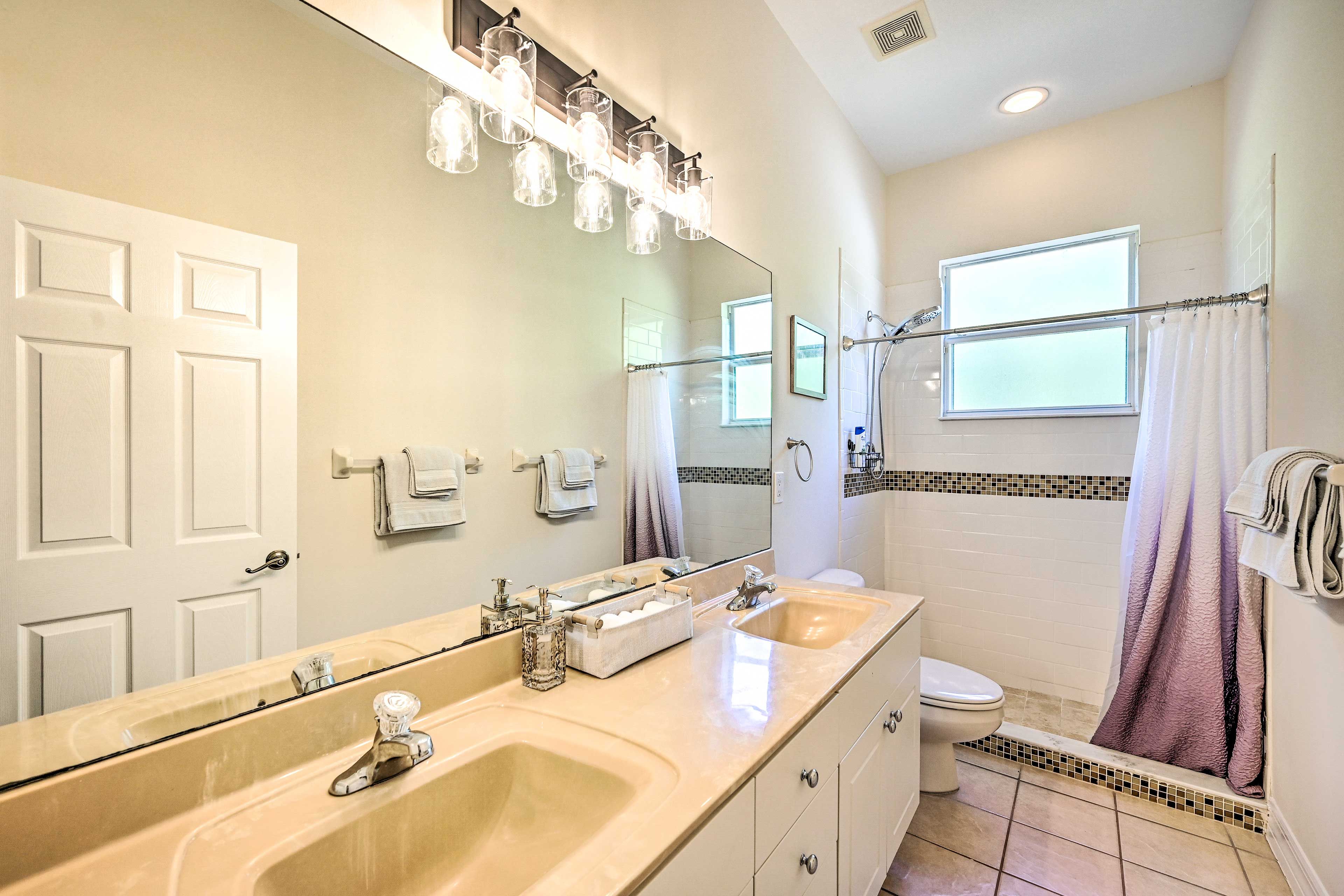 Full Bathroom