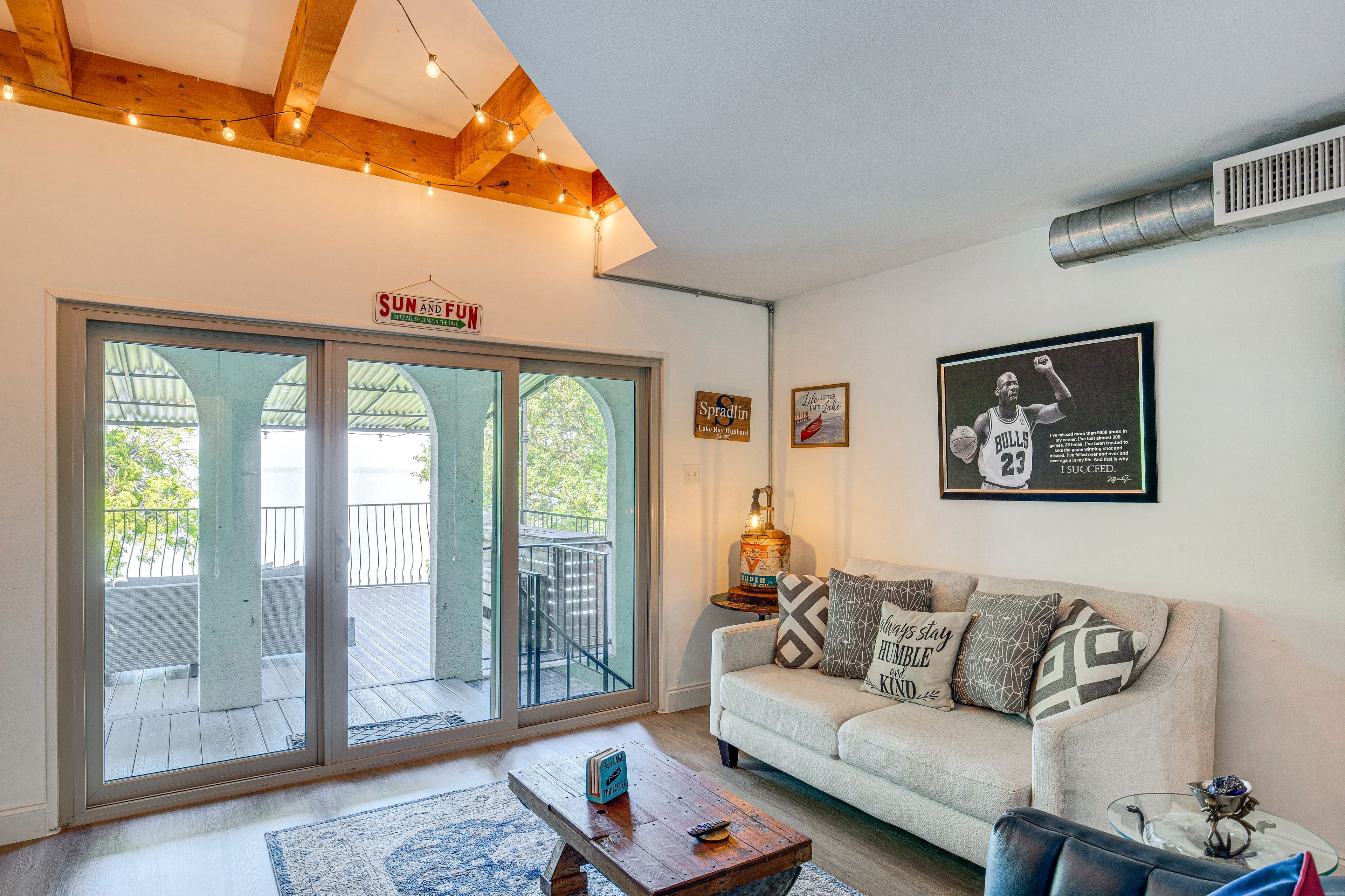 Rockwall Vacation Rental | 3BR | 3.5BA | Flight of Stairs to Enter | 2,000 Sq Ft