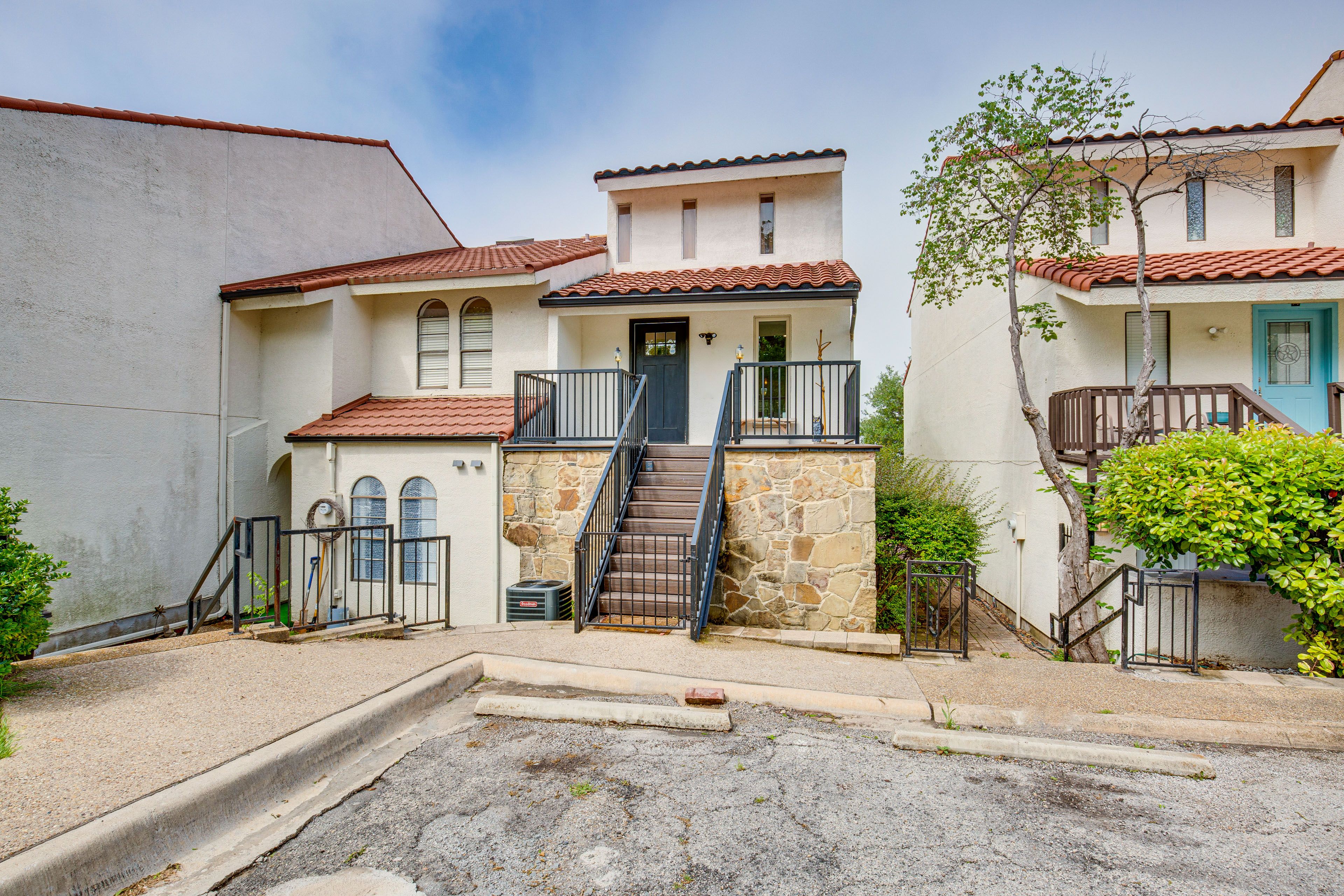 Property Exterior | Covered Parking (2 Vehicles) | Free Street Parking