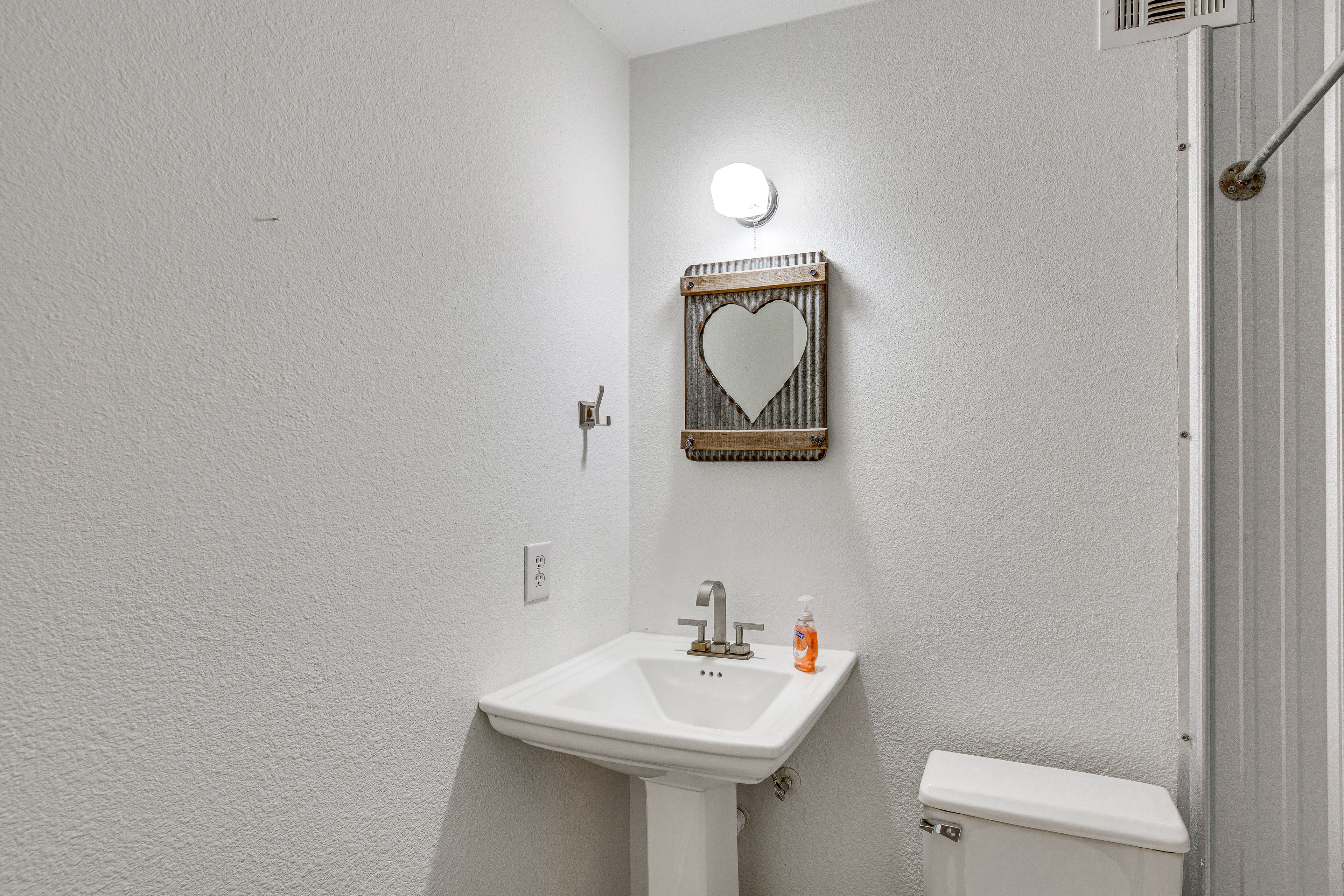 En-Suite Bathroom