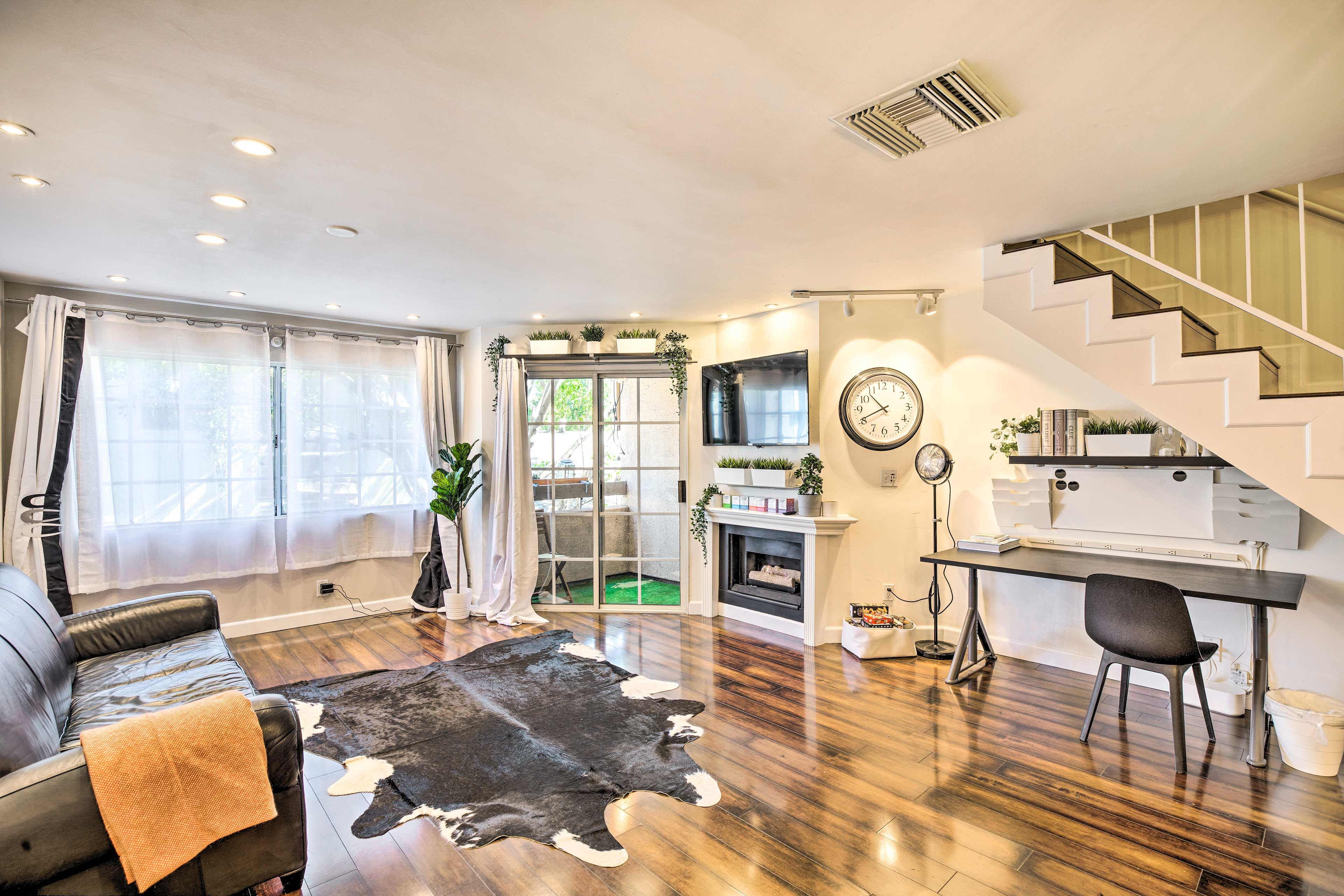 Living Room | Free WiFi