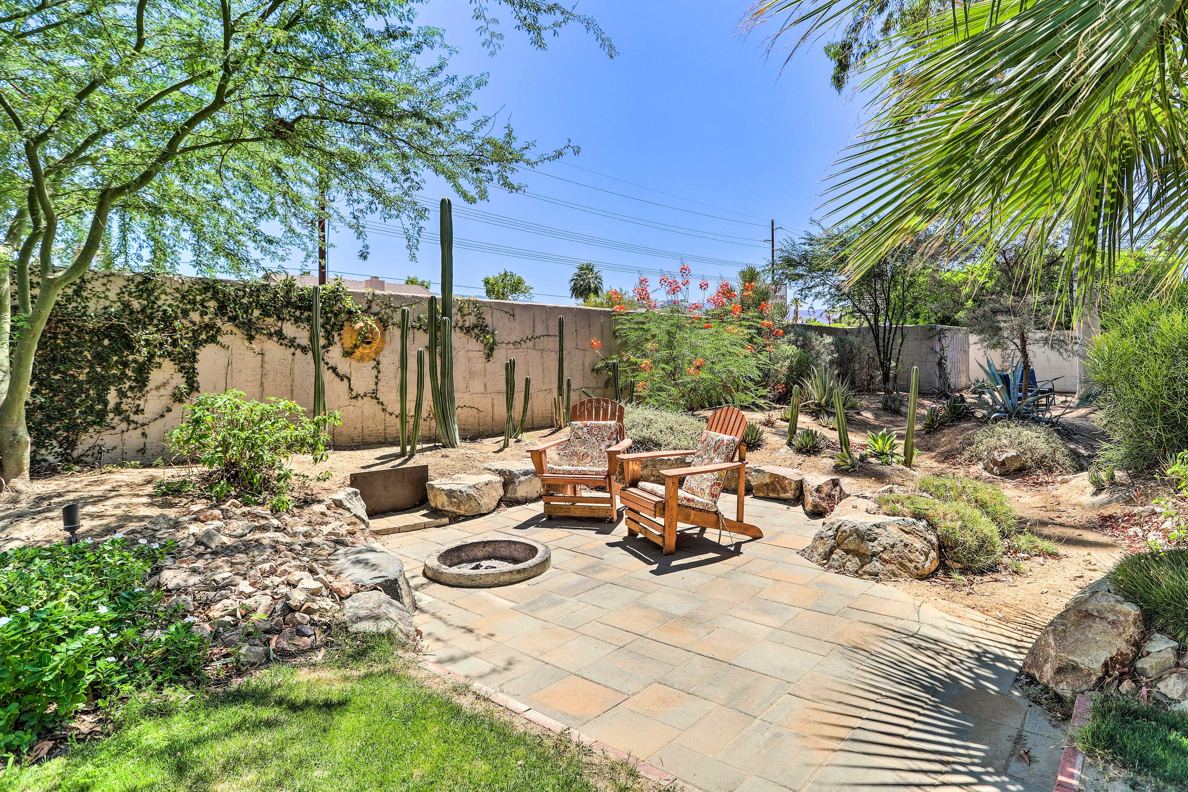 Yard | Fire Pit