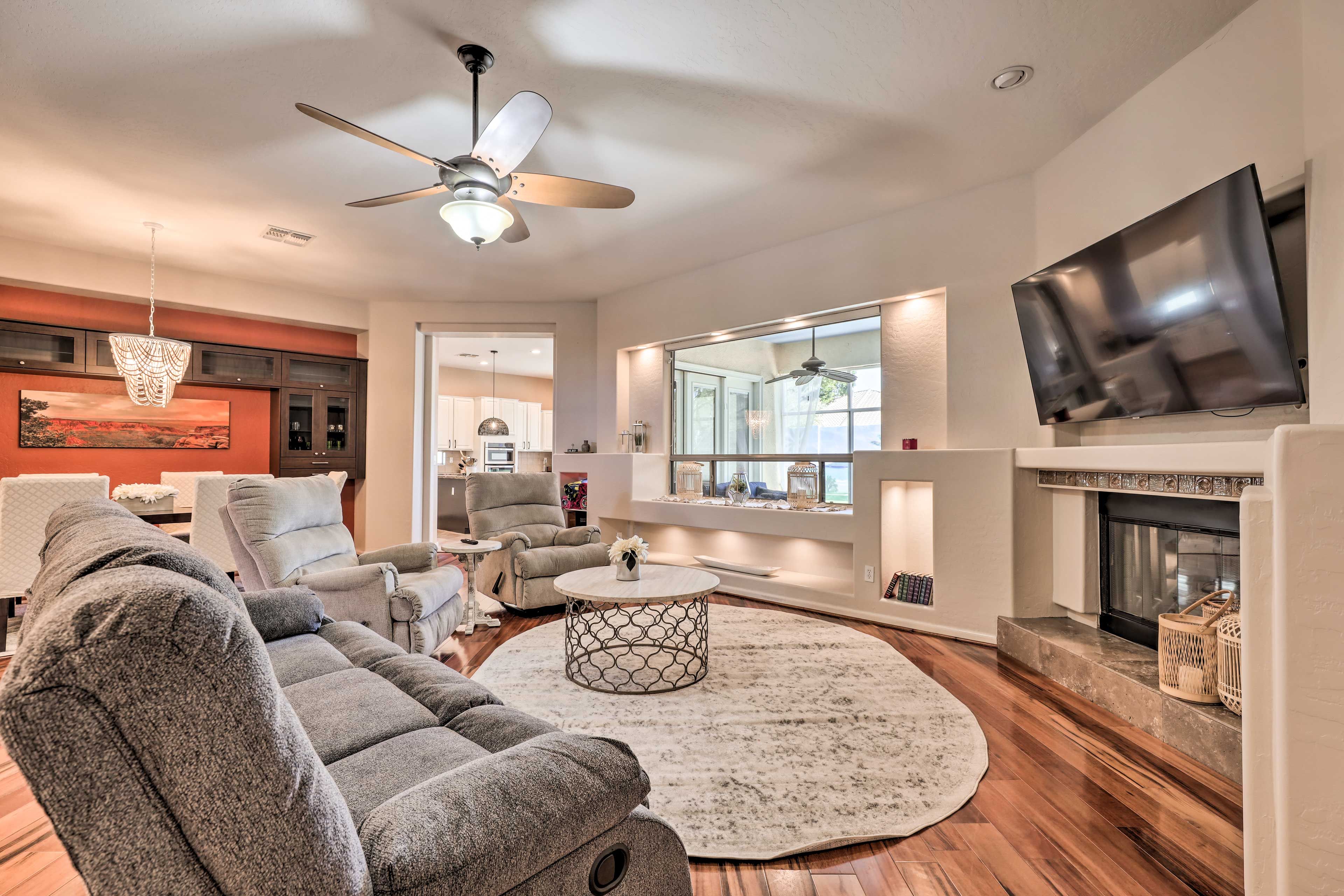 Living Room | Smart TV