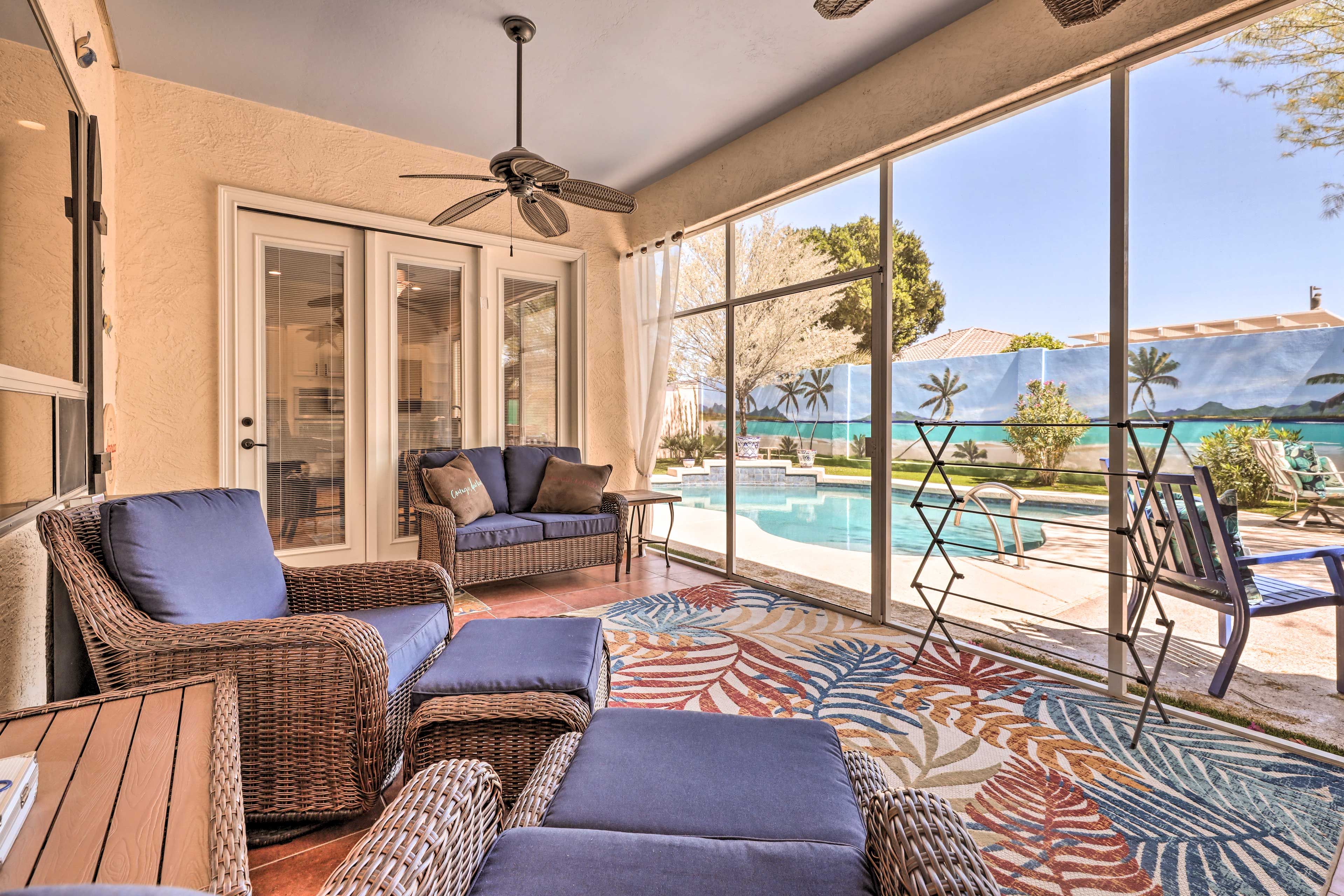 Screened Porch | Single-Story Home
