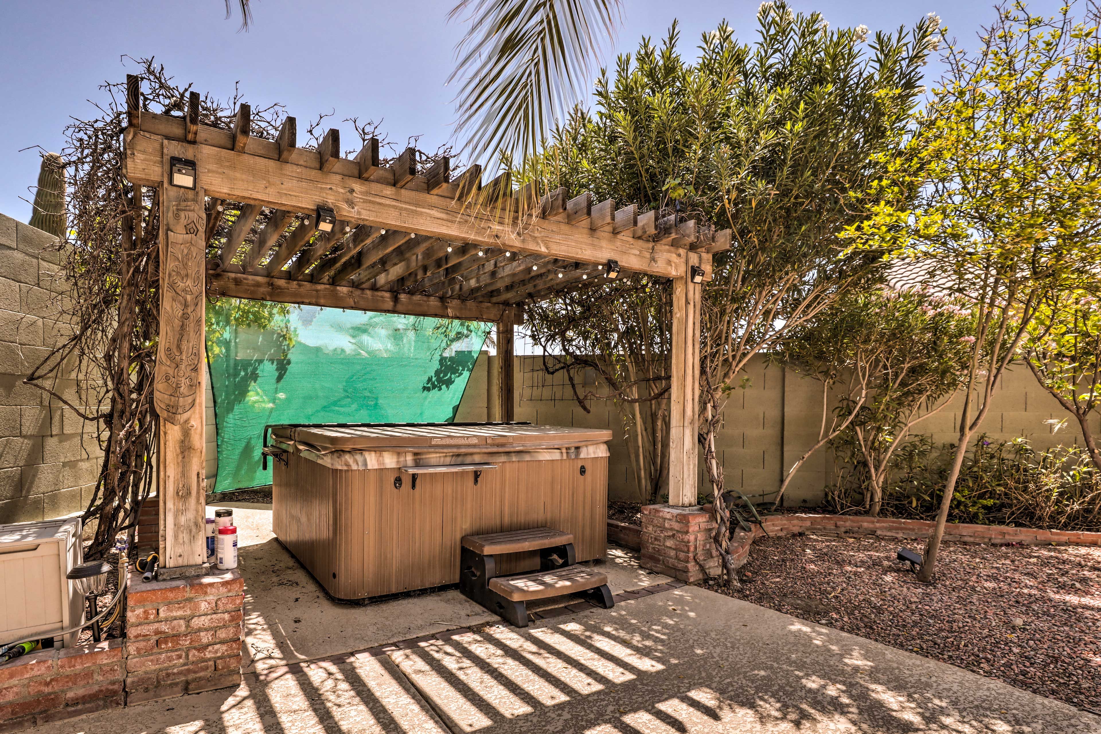 Backyard | Private Hot Tub