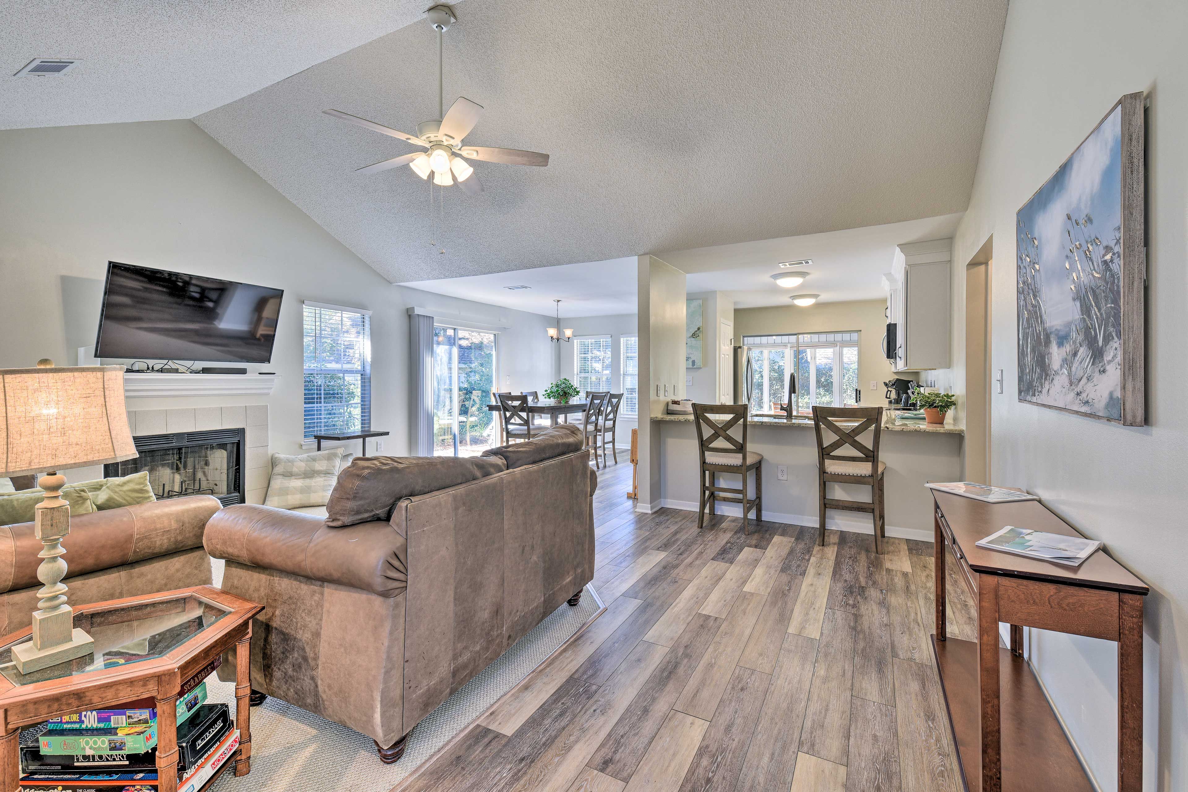 Living Room | Wood-Burning Fireplace | Smart TV
