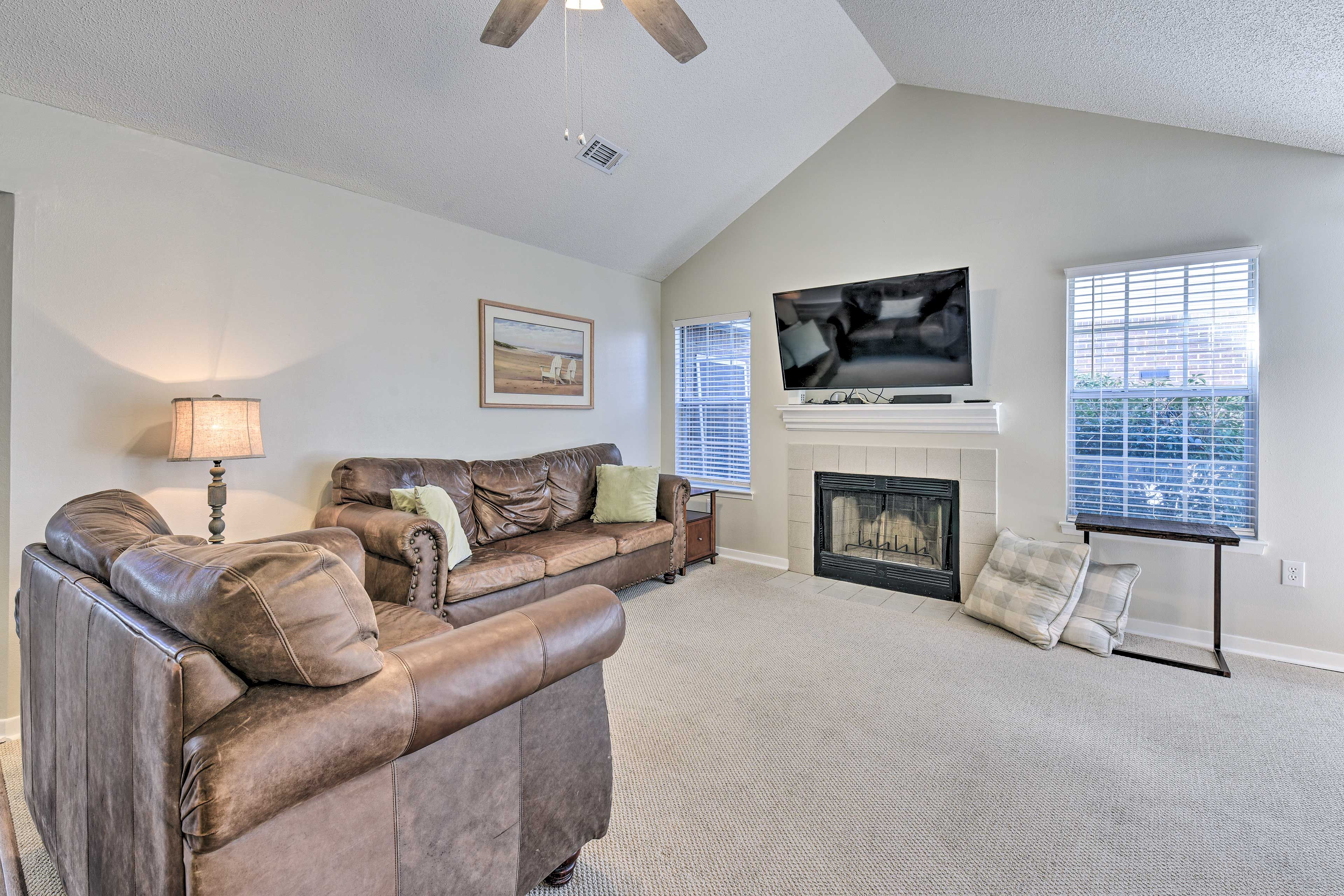 Living Area | Access to Community Amenities | Full Sleeper Sofa