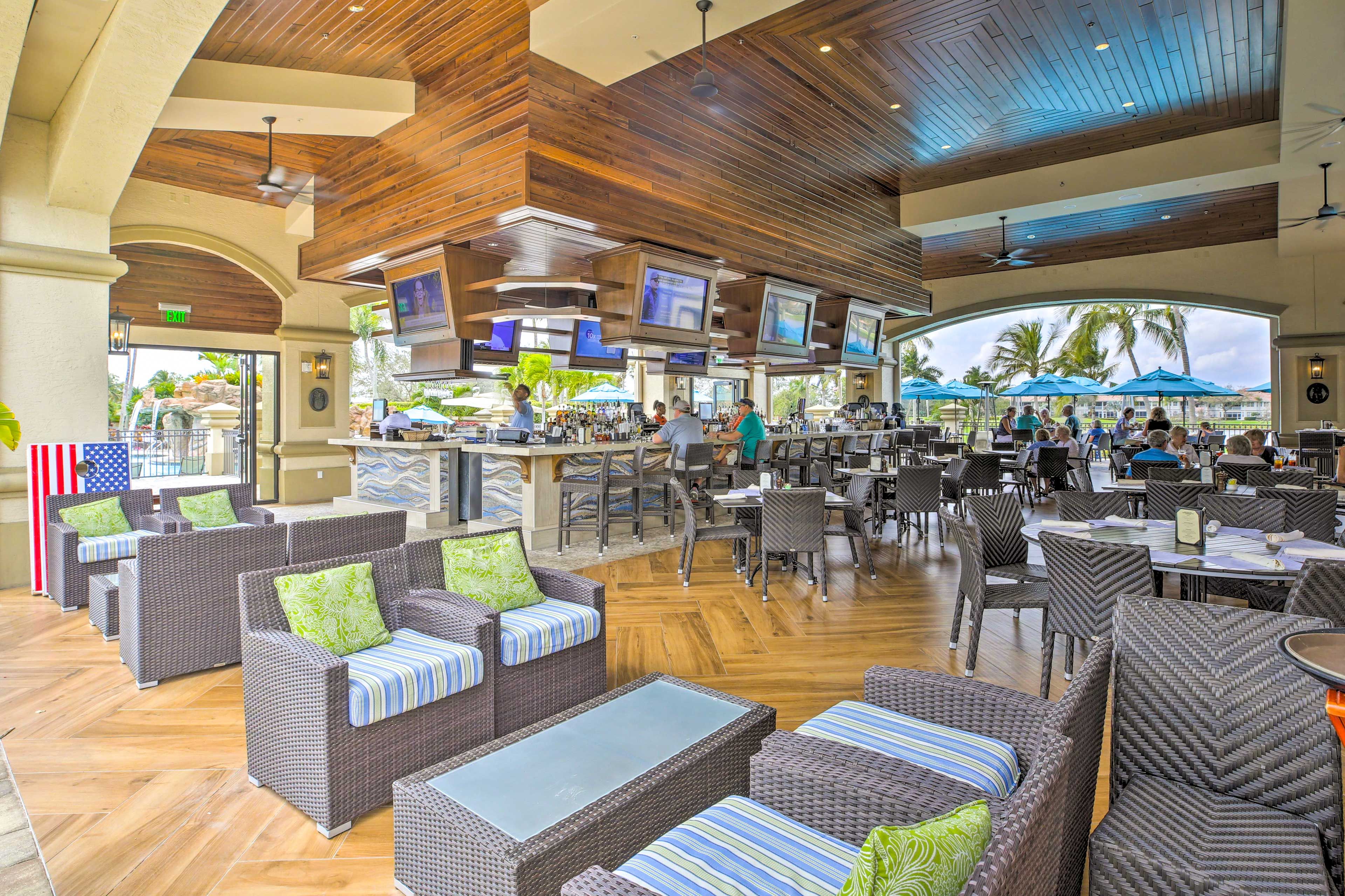 Community Clubhouse Bar & Restaurant