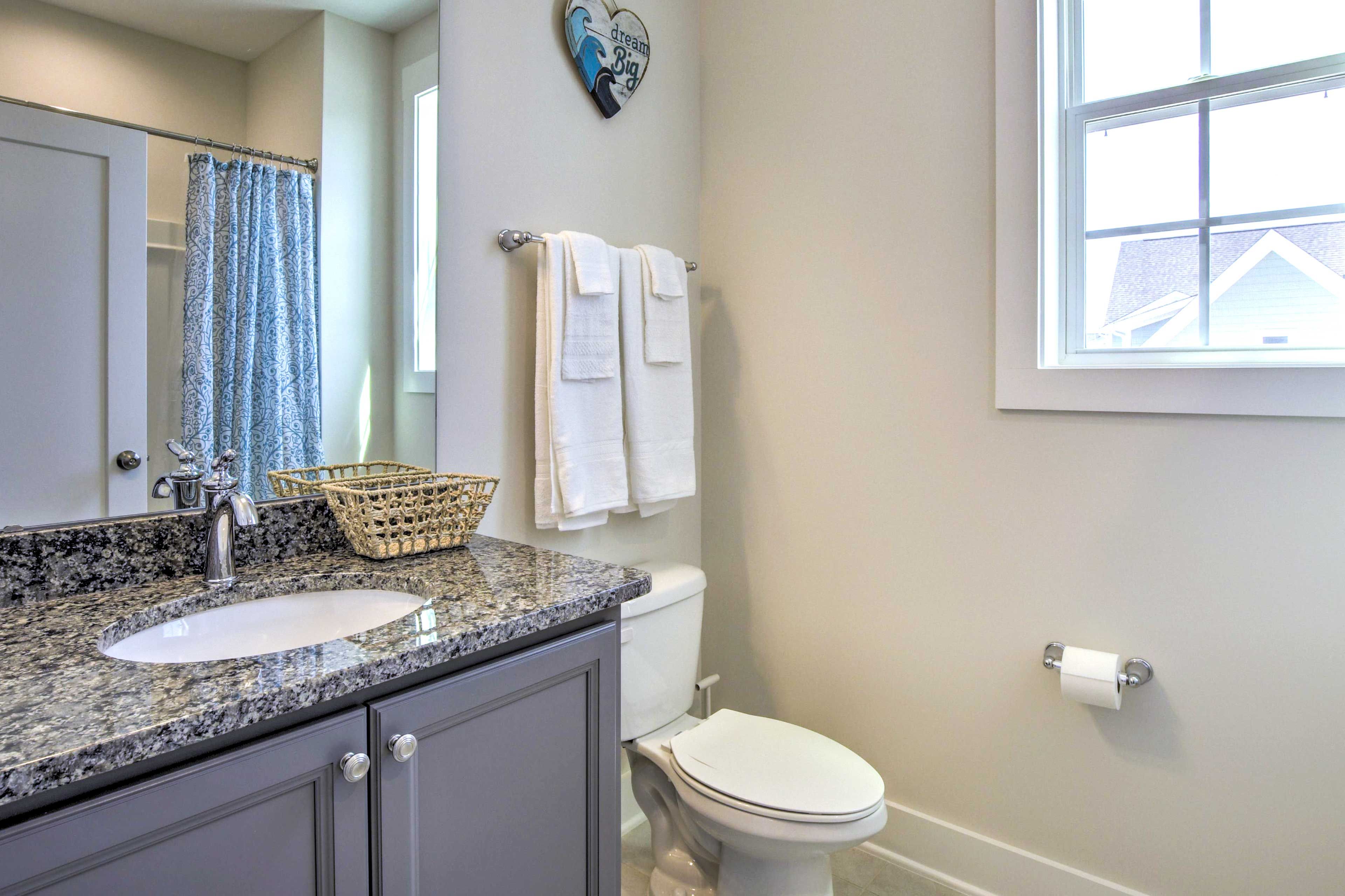 Full Bathroom