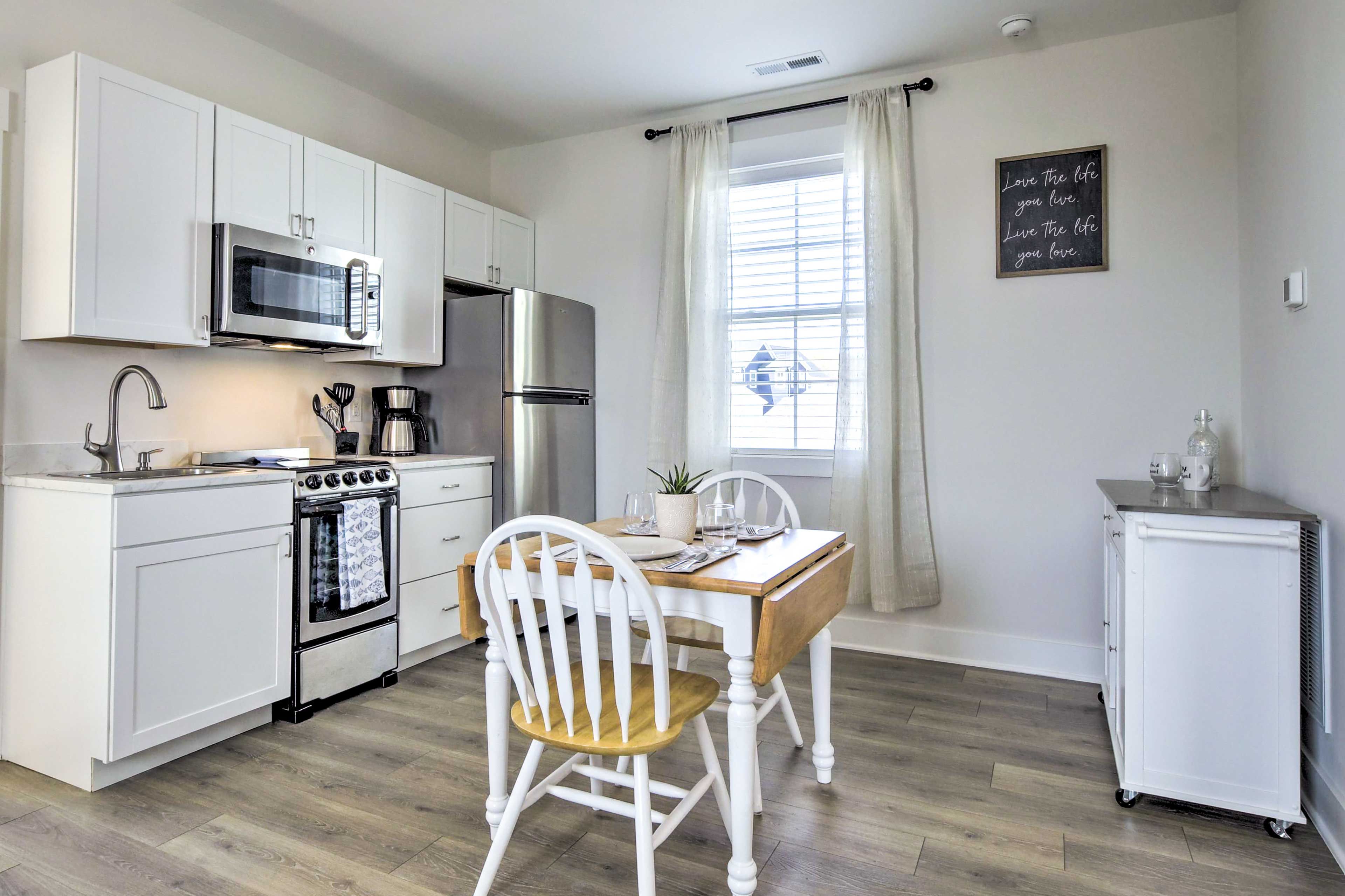 Pittsboro Vacation Rental | Studio | 1BA | 450 Sq Ft | Steps Required to Access