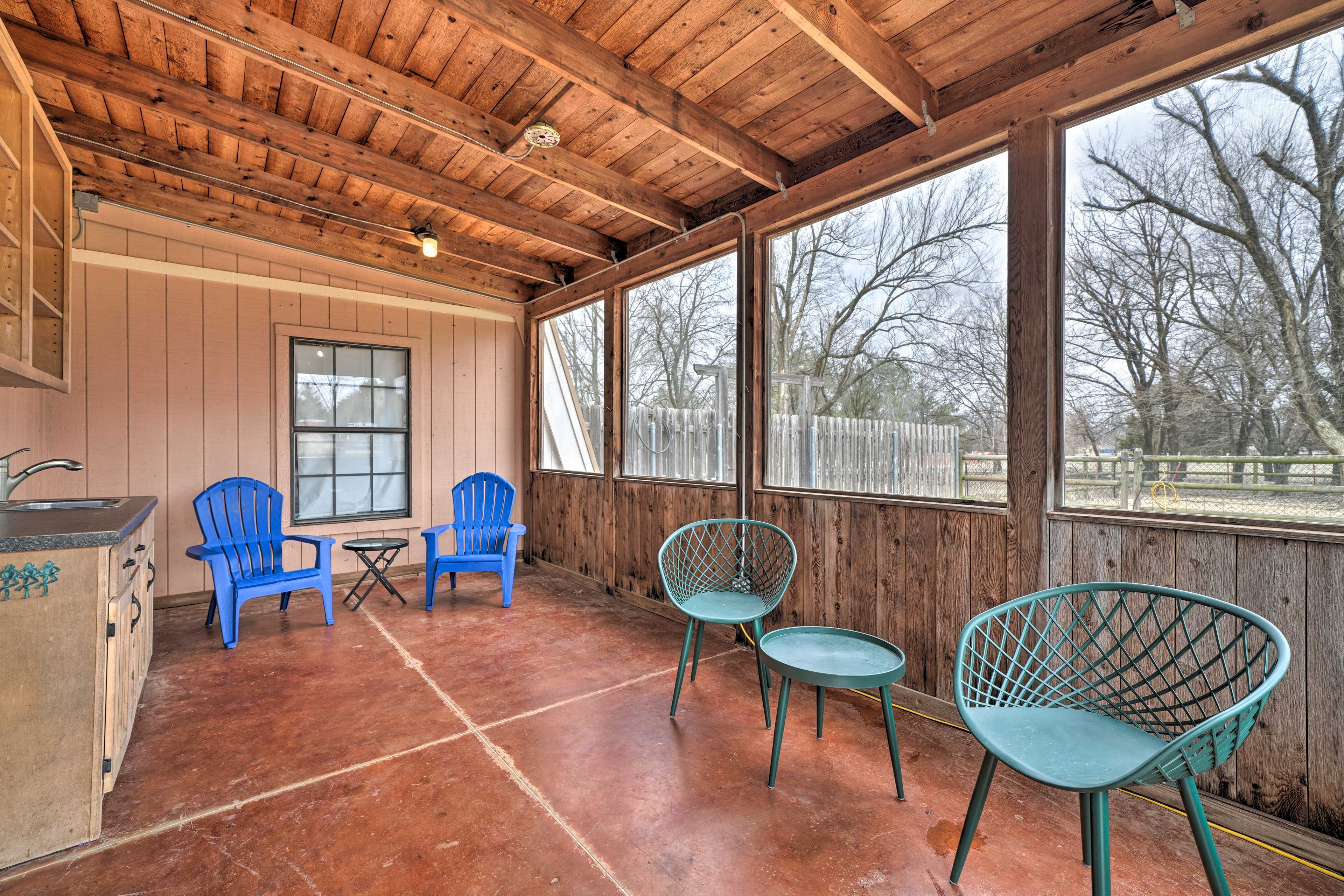 Partially Screened-In Porch