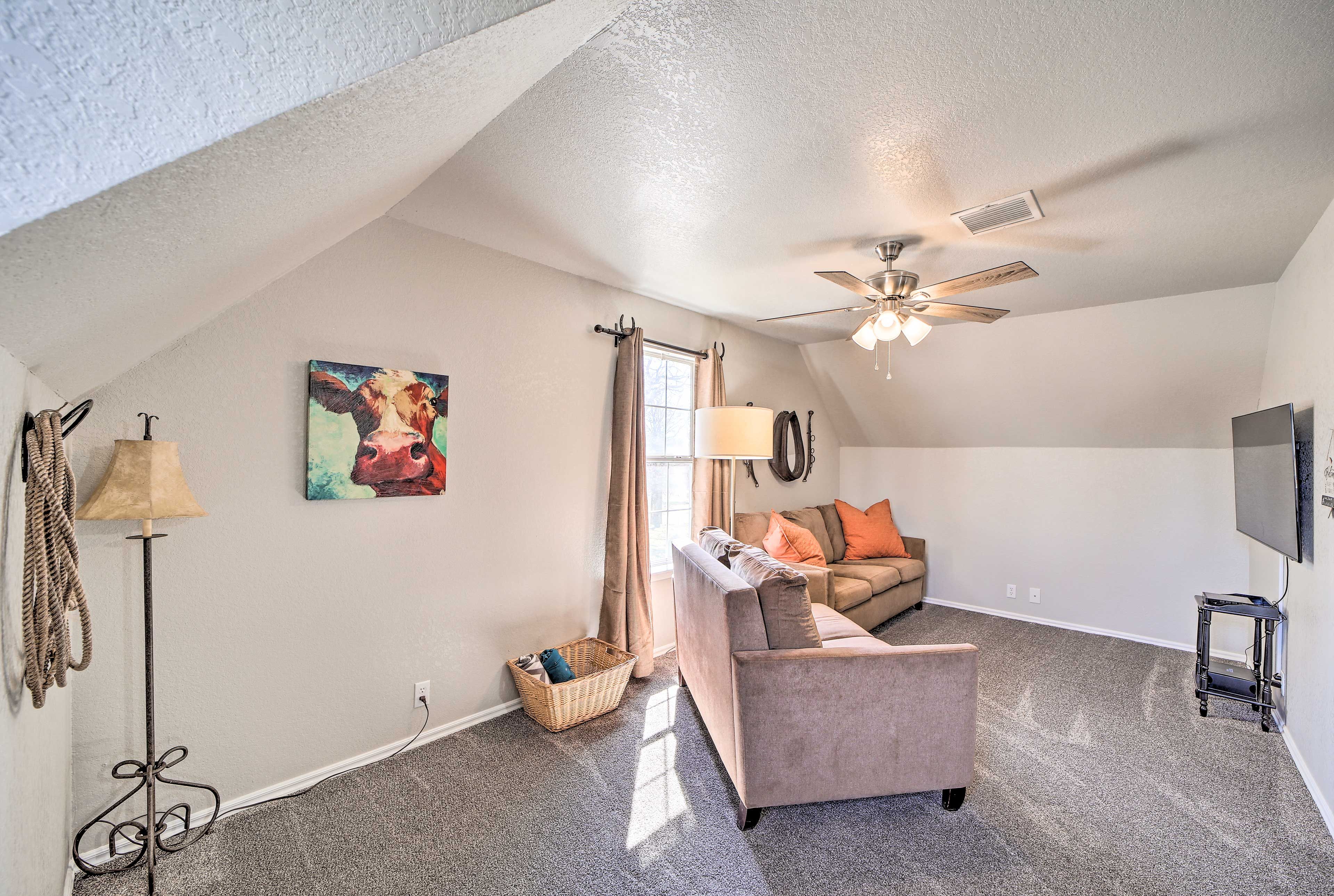 2nd-Floor Living Room