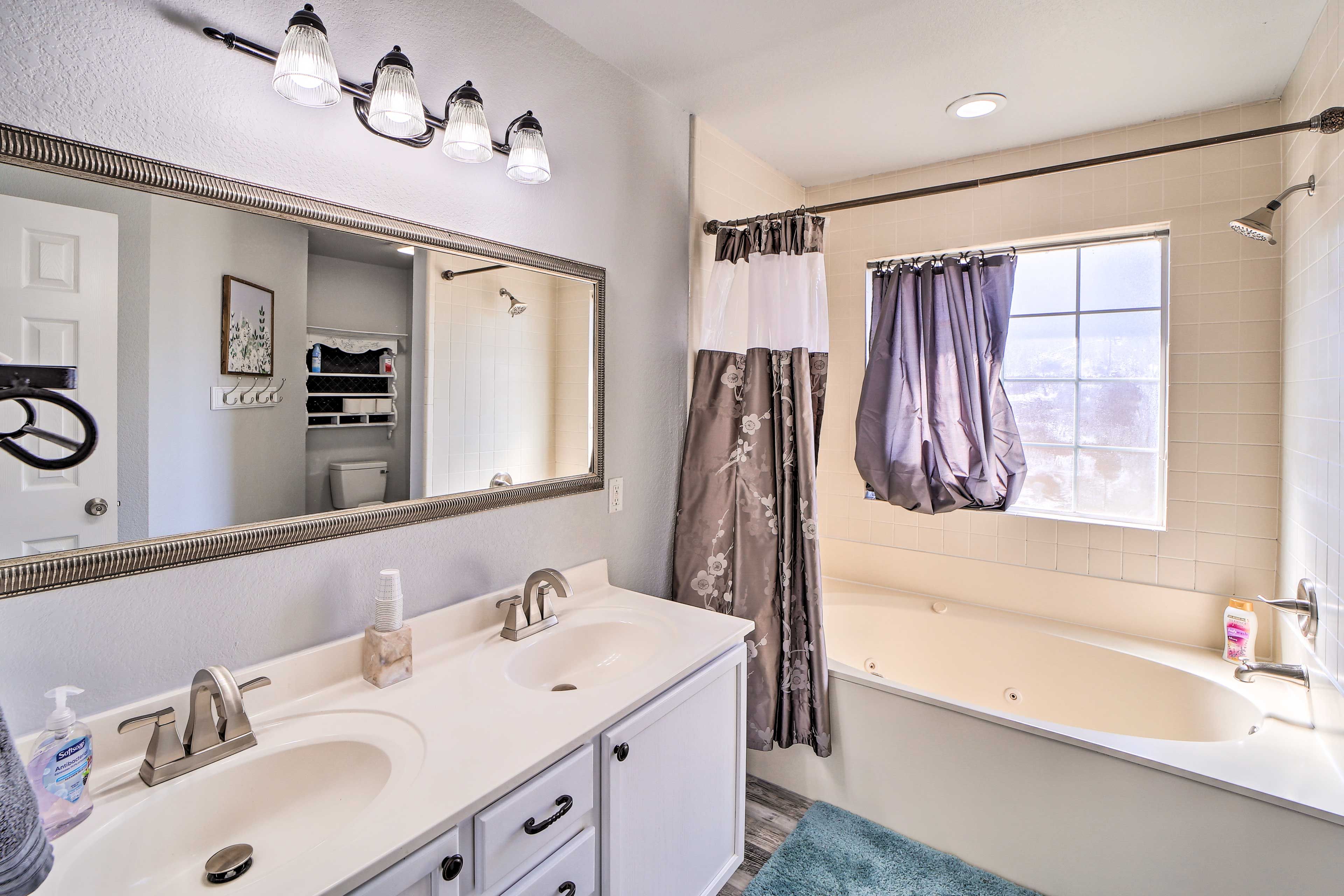 En-Suite Bathroom | Hair Dryer