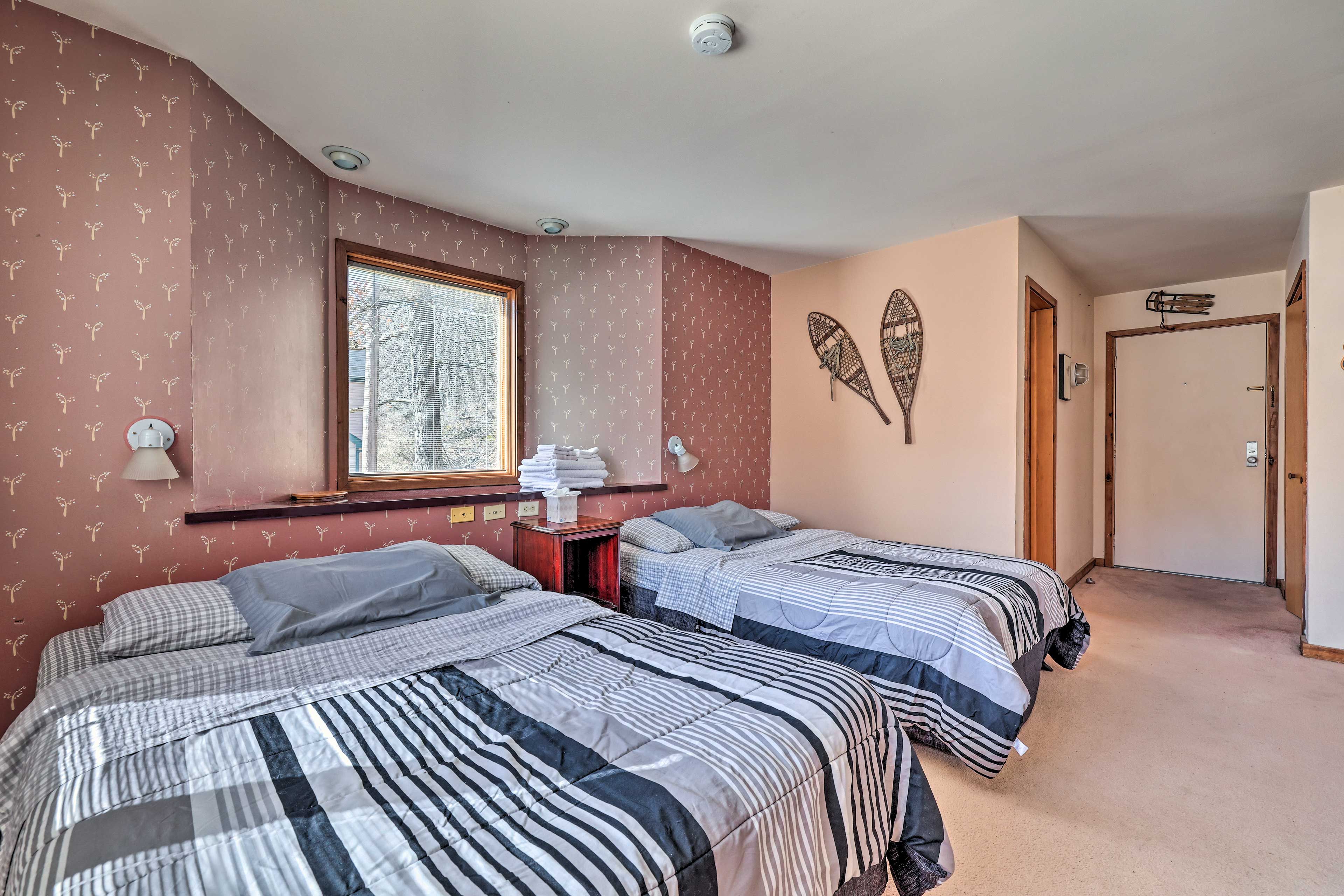 Bedroom 1 | 2 Full Beds