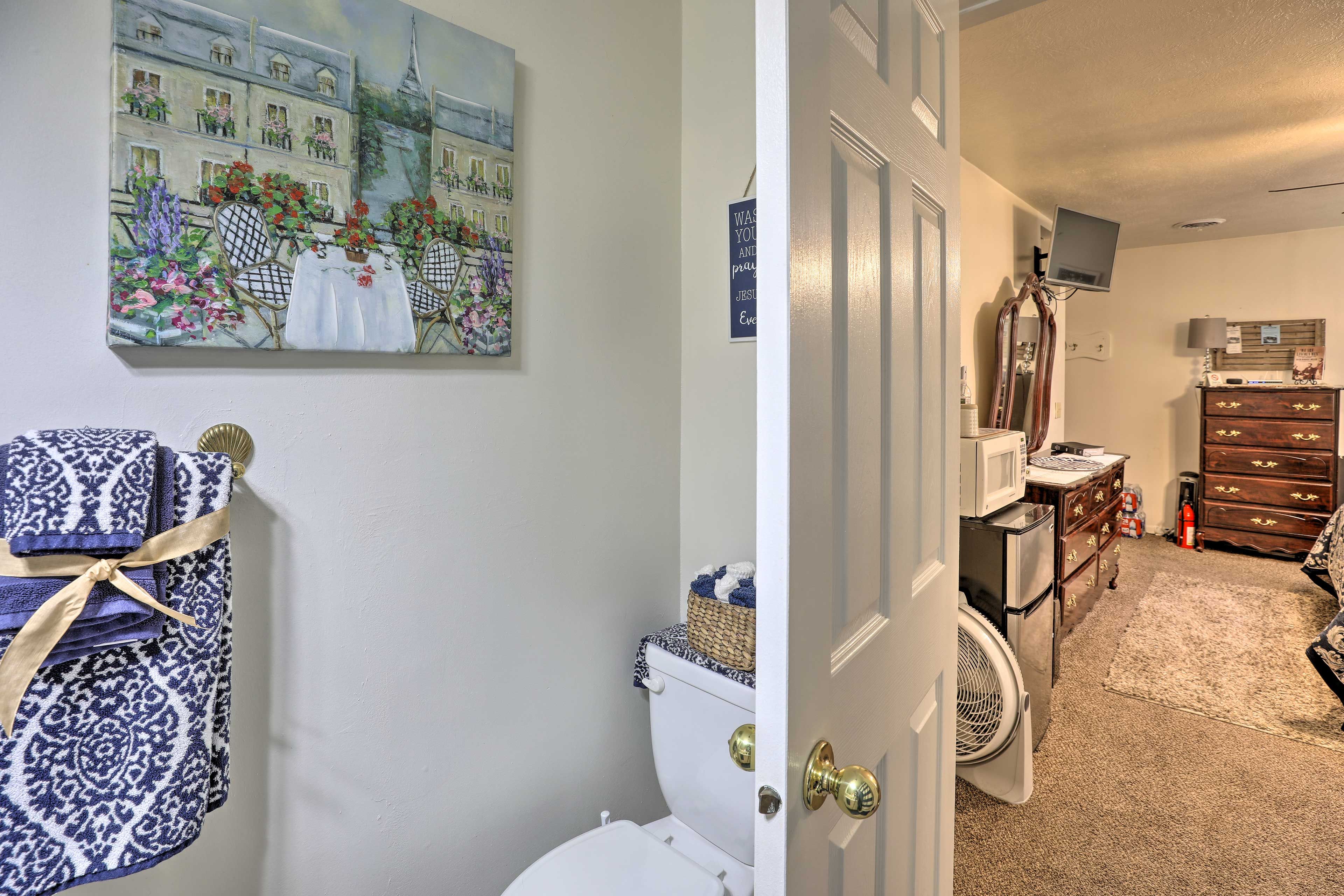 Full Bathroom