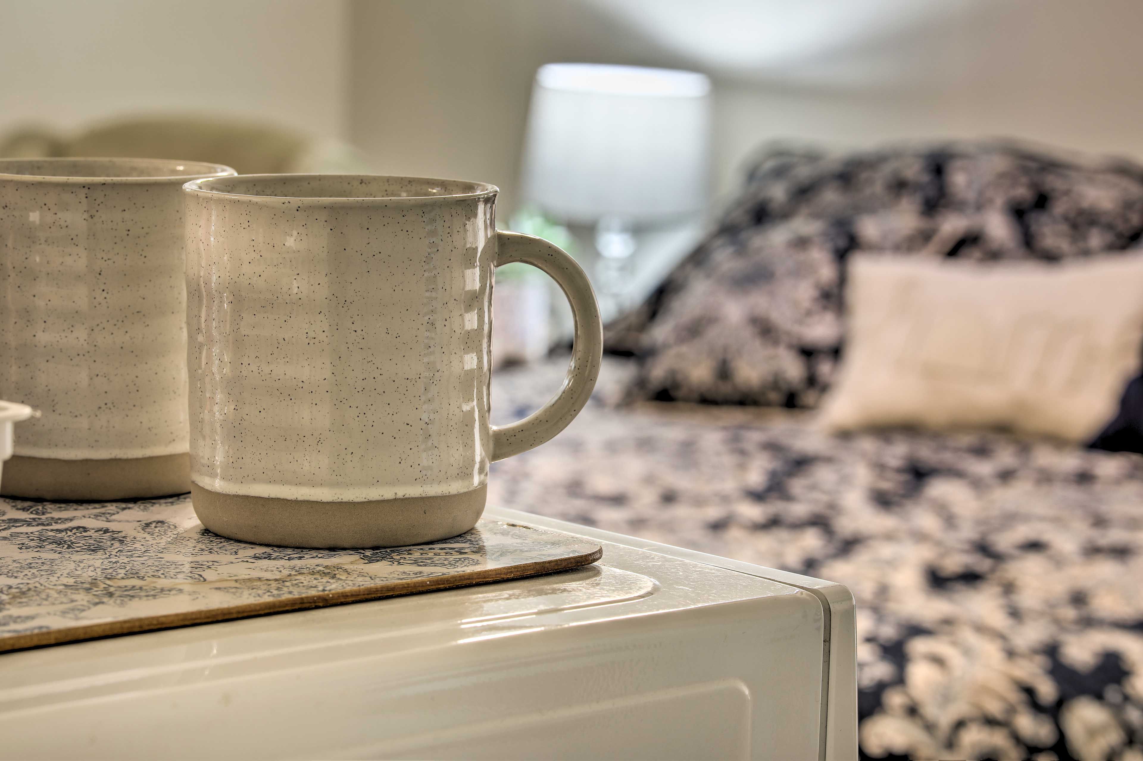 Kitchenette | Well-Equipped