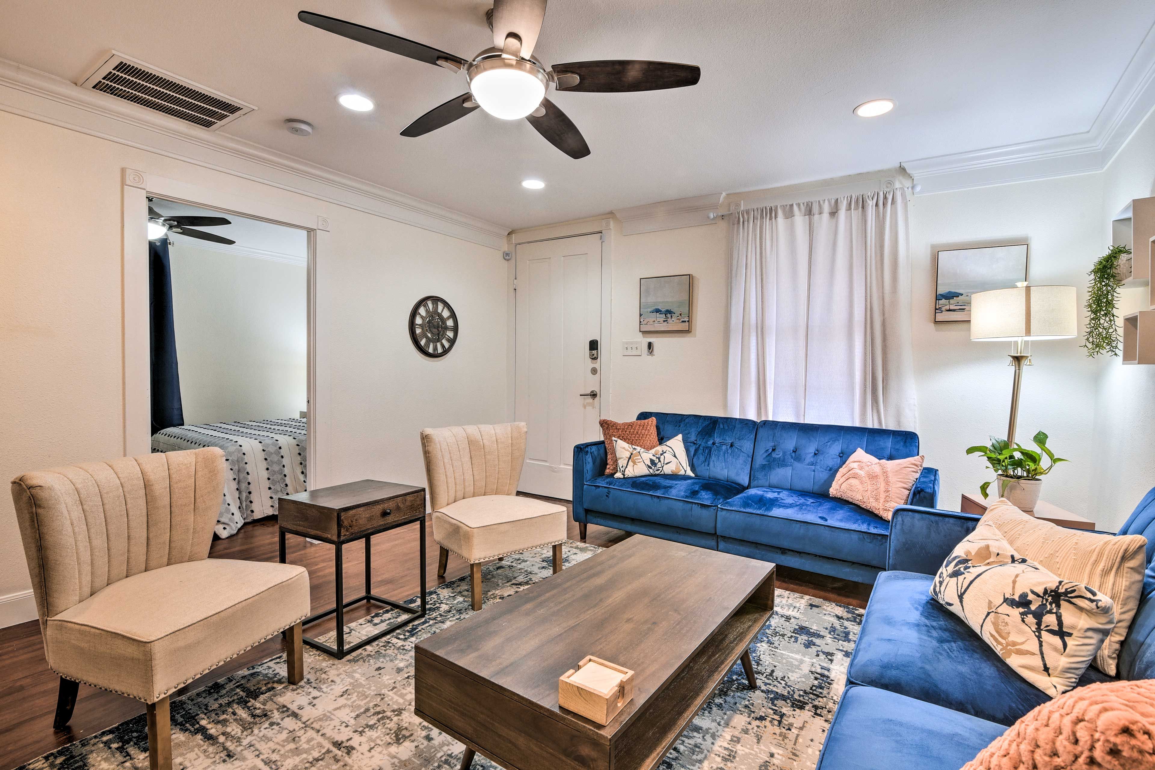 Living Room | 2 Futons