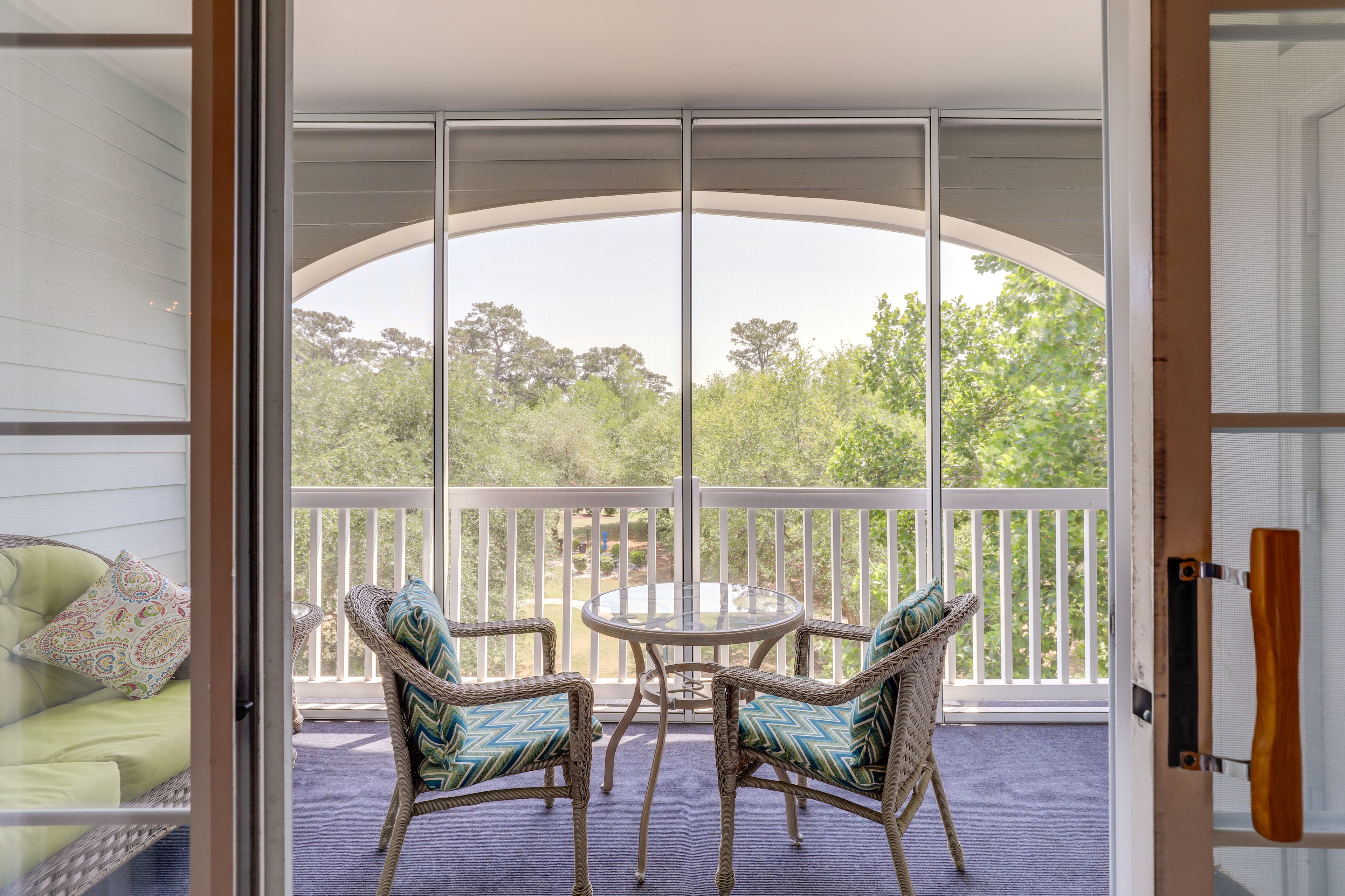 Screened Balcony | Seating
