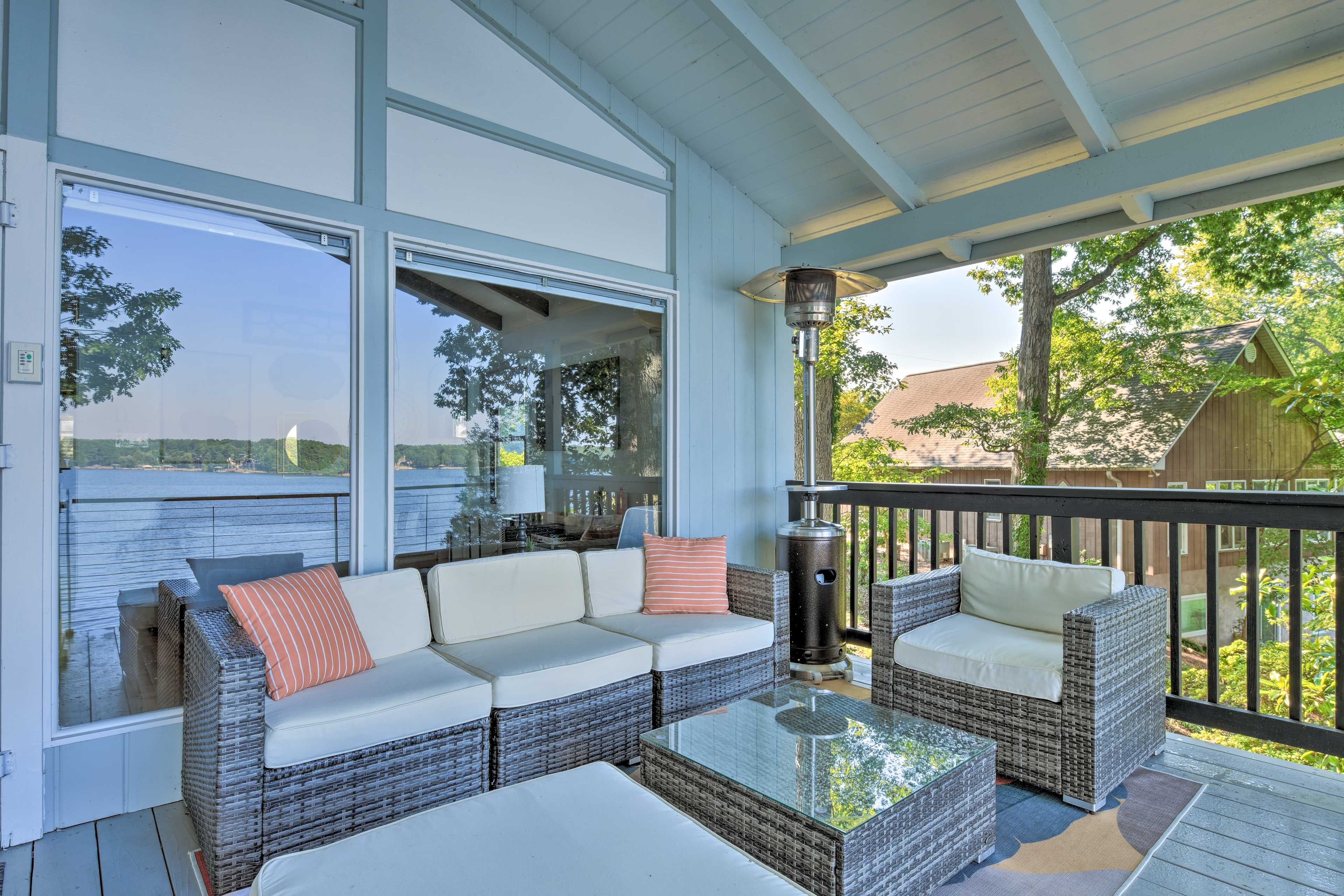 Wraparound Deck | Outdoor Dining Areas | Gas Grill