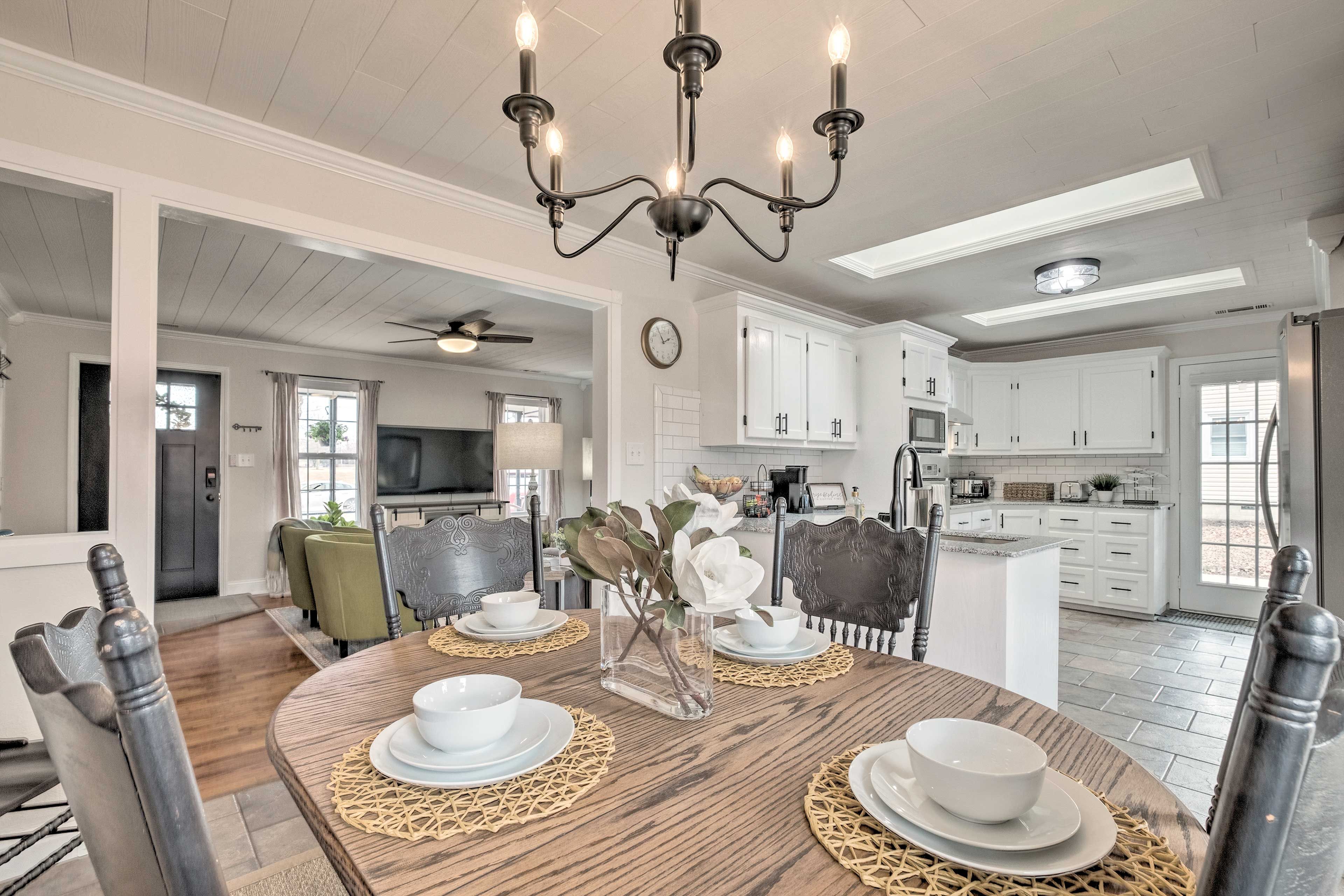 Dining Area | Kitchen | Spices