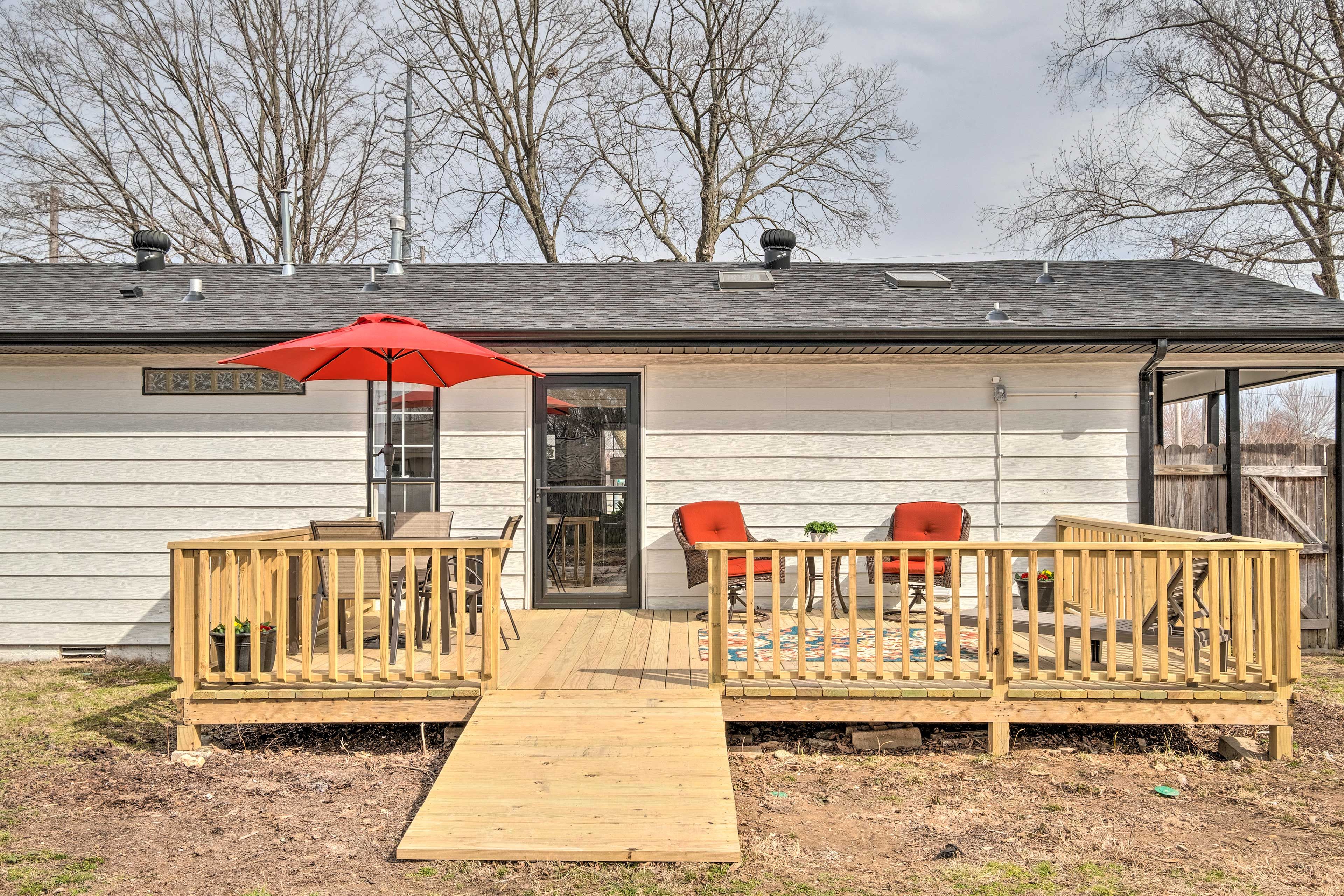 Property Exterior | Deck