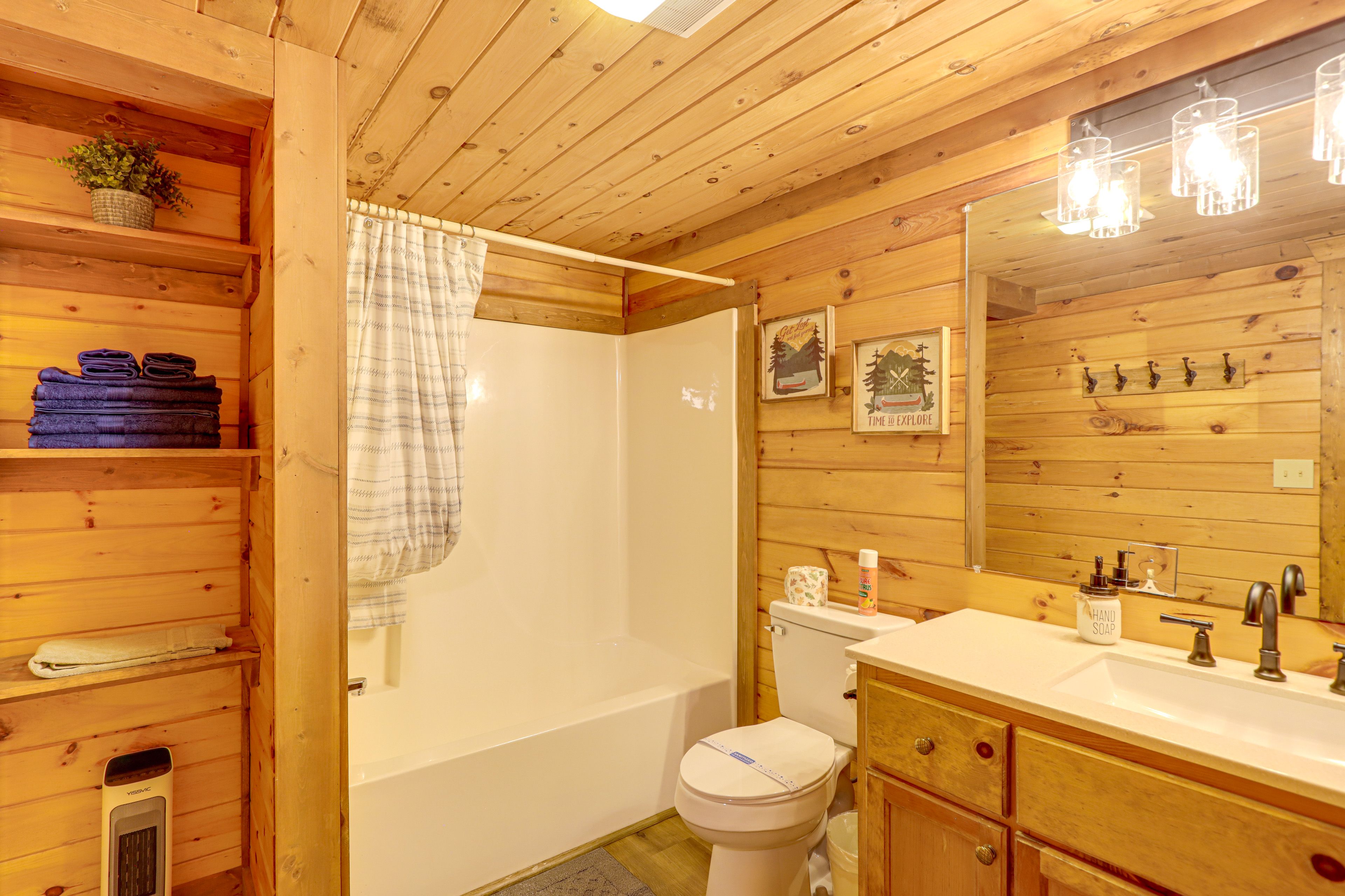 Full Bathroom