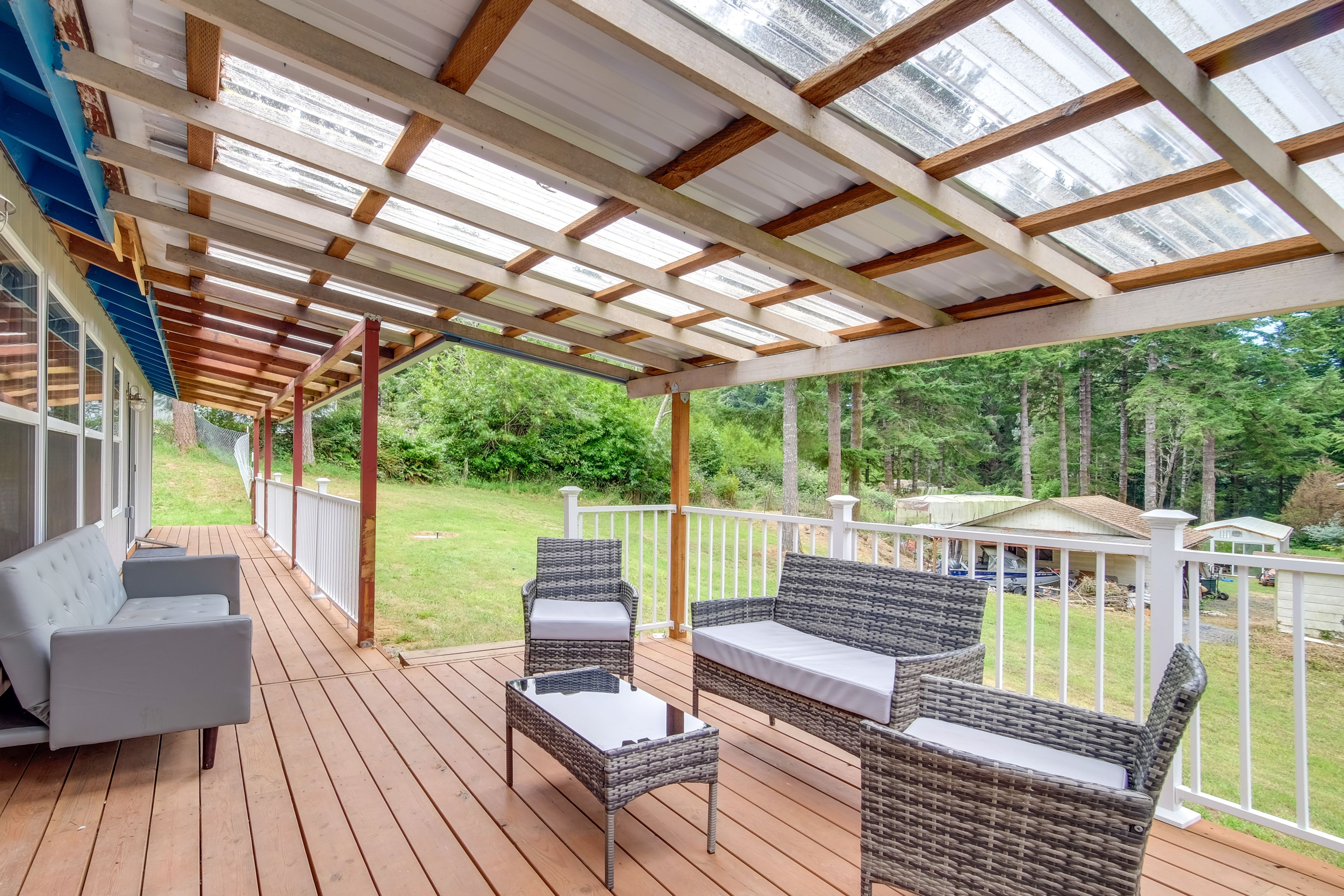 Covered Deck | Gas Grill