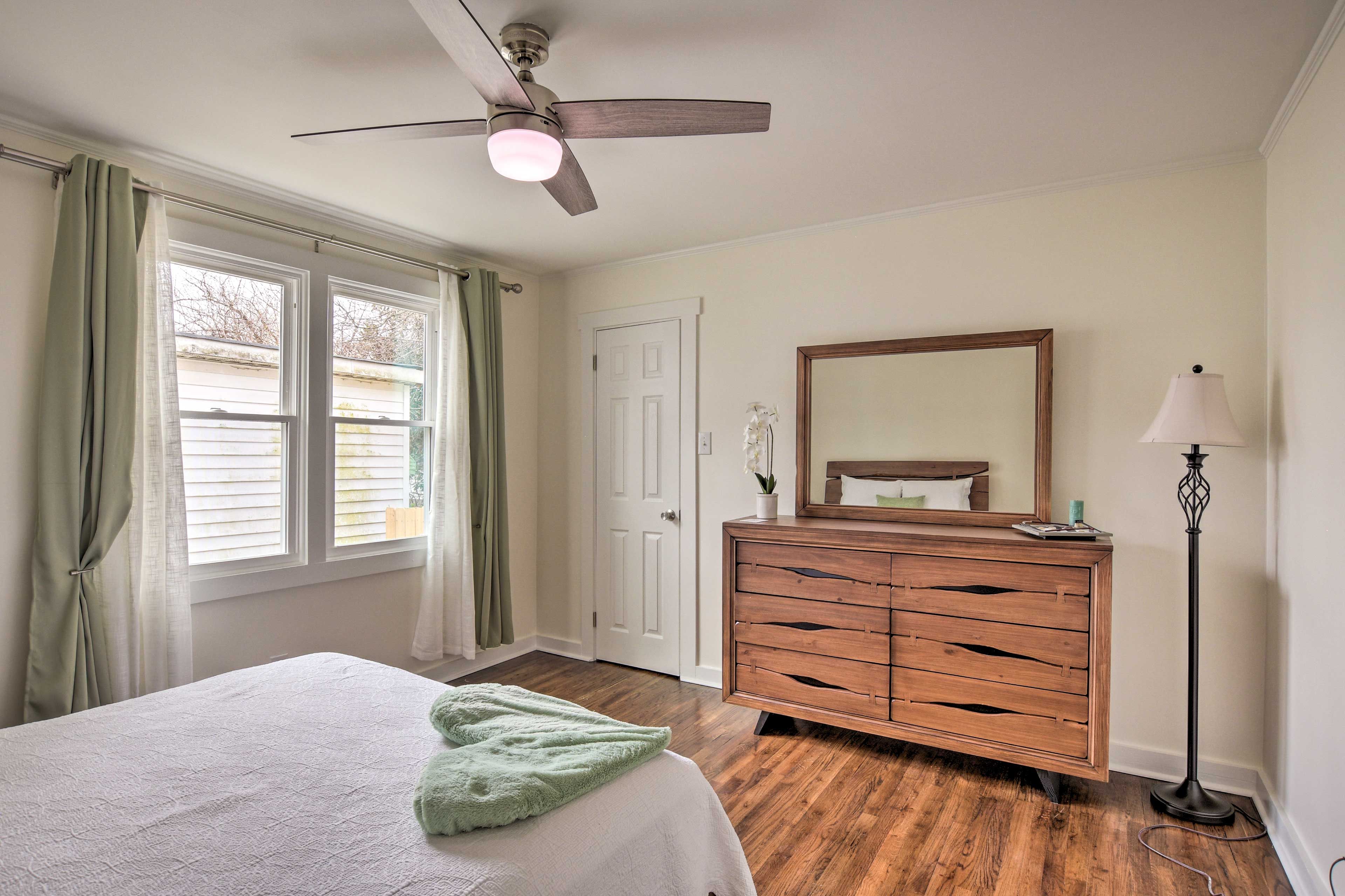 Bedroom 1 | Linens Provided